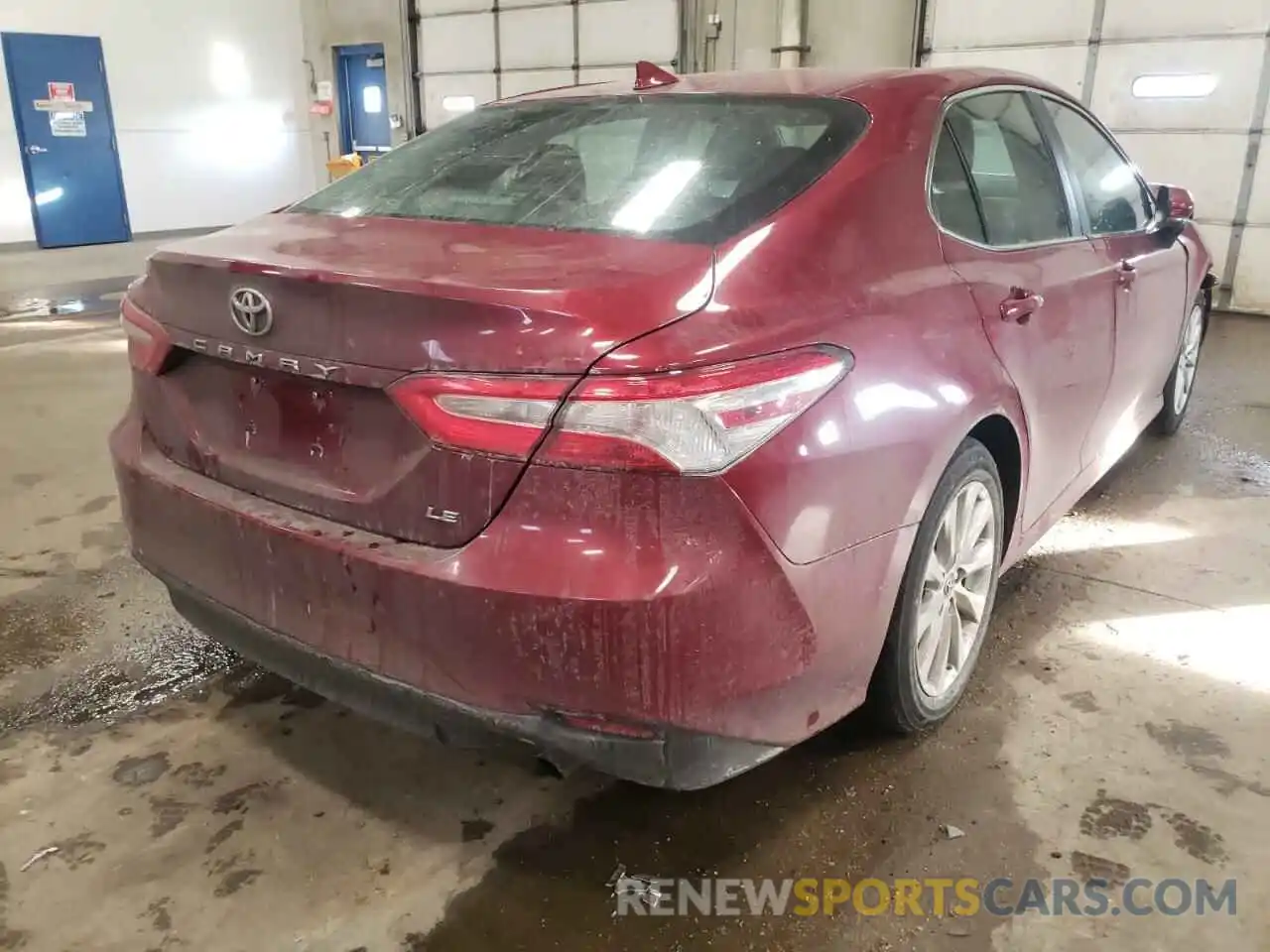 4 Photograph of a damaged car 4T1B11HK1KU729438 TOYOTA CAMRY 2019