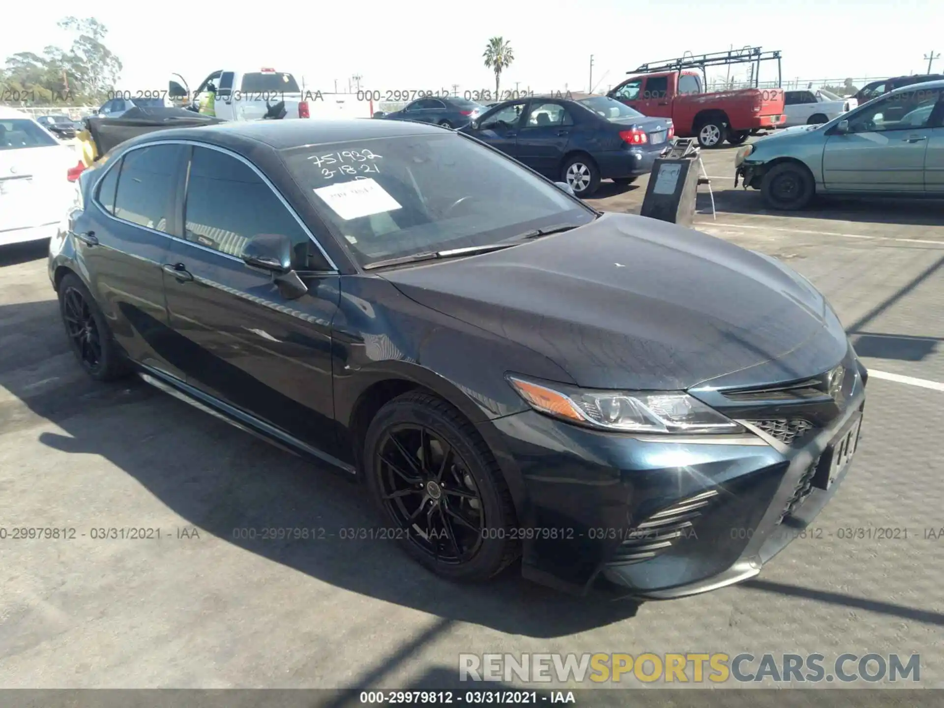 1 Photograph of a damaged car 4T1B11HK1KU730363 TOYOTA CAMRY 2019