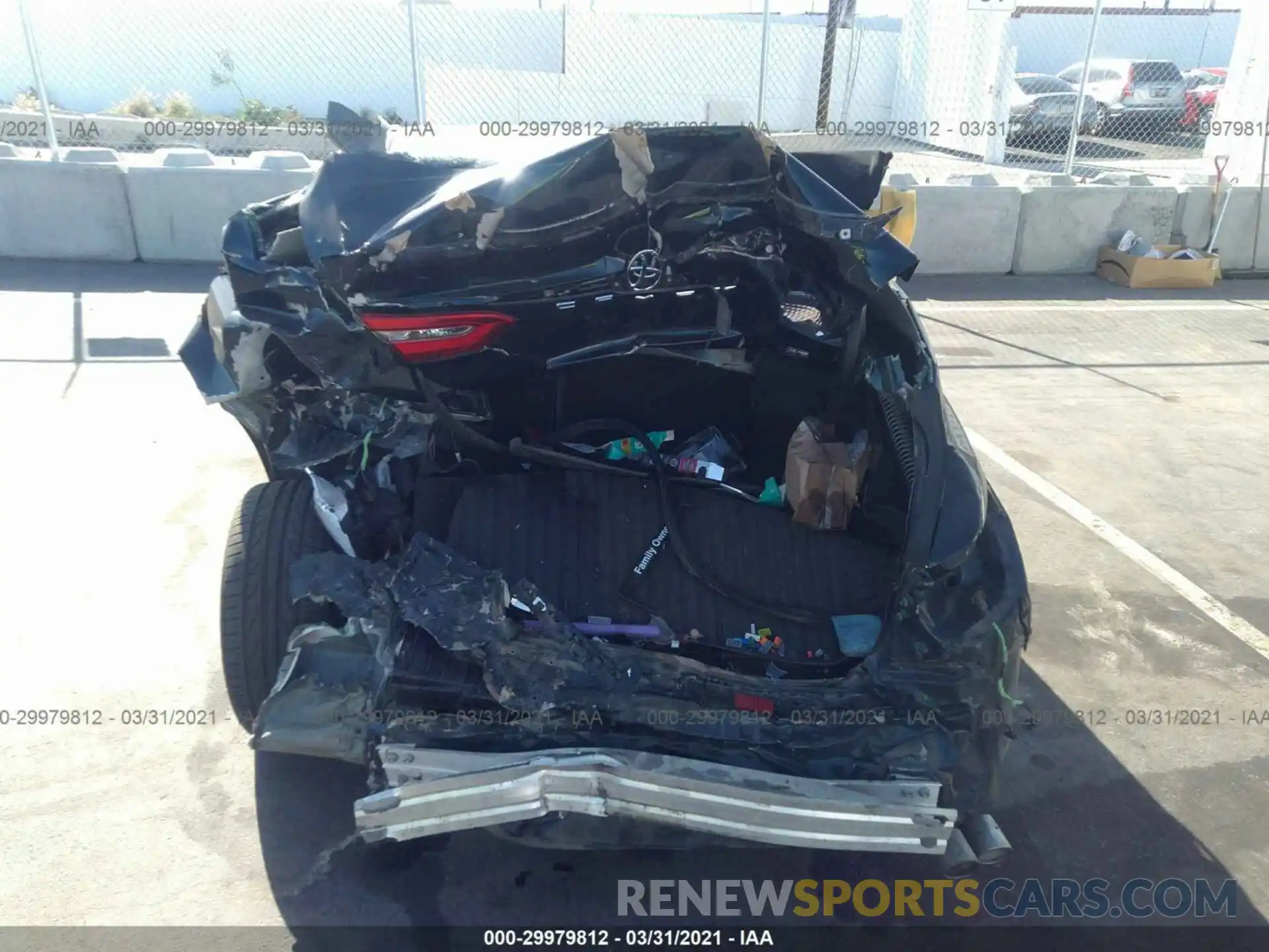 6 Photograph of a damaged car 4T1B11HK1KU730363 TOYOTA CAMRY 2019