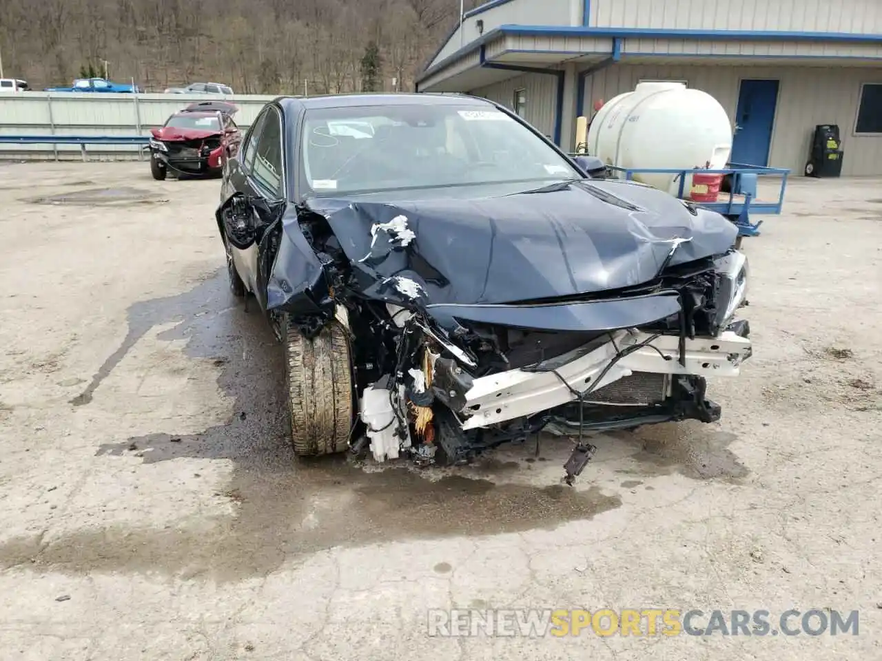 9 Photograph of a damaged car 4T1B11HK1KU730444 TOYOTA CAMRY 2019