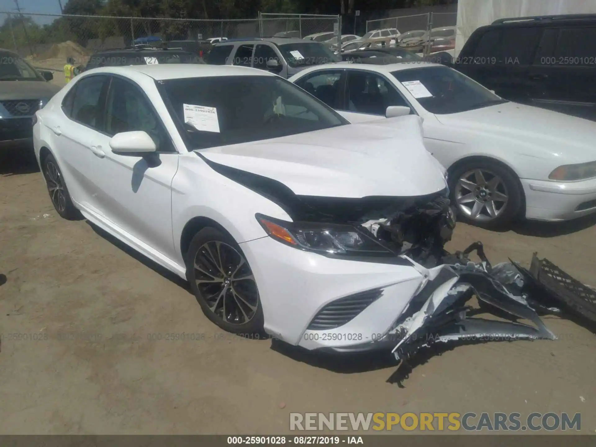 1 Photograph of a damaged car 4T1B11HK1KU731254 TOYOTA CAMRY 2019