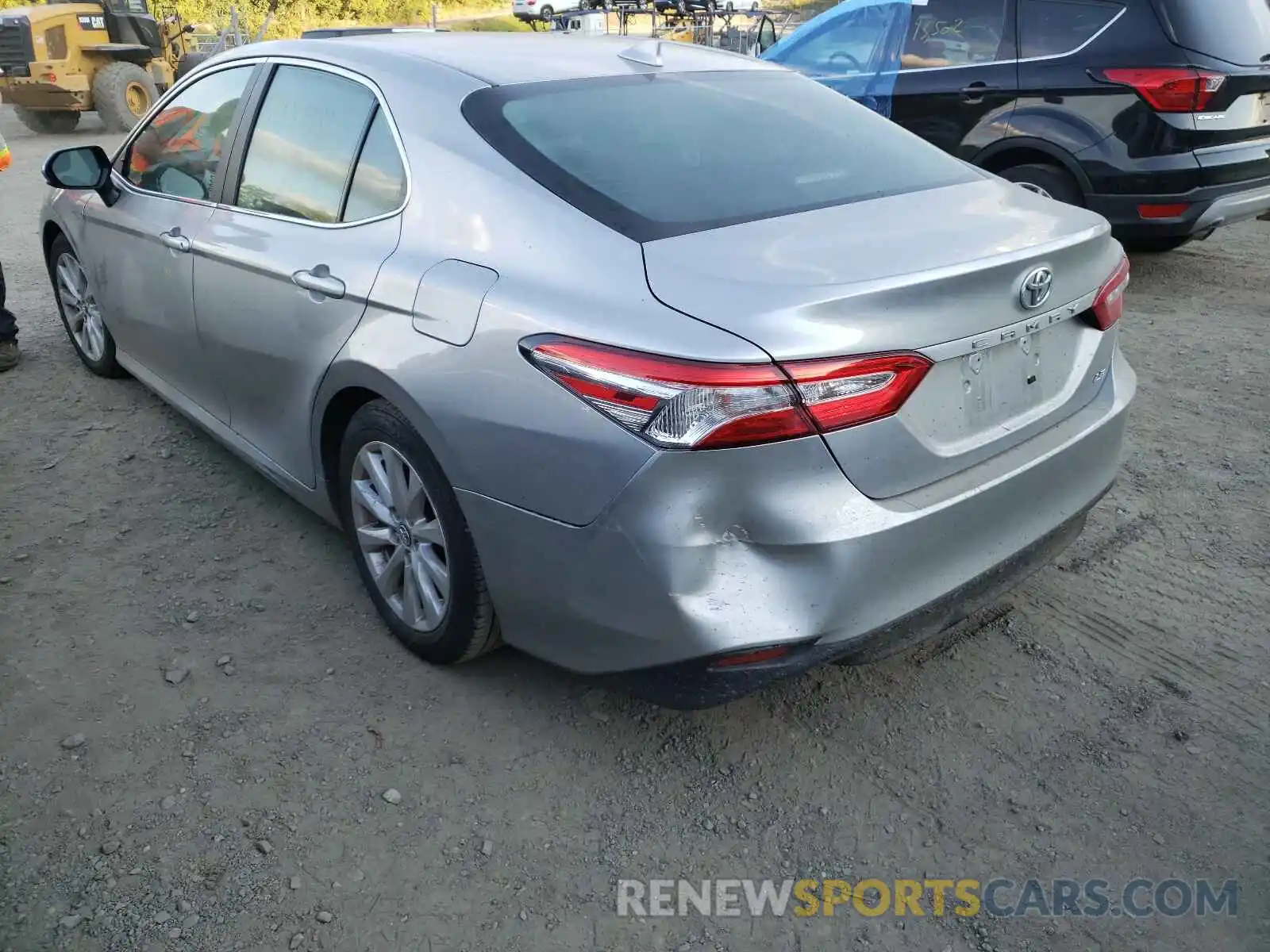 3 Photograph of a damaged car 4T1B11HK1KU732825 TOYOTA CAMRY 2019