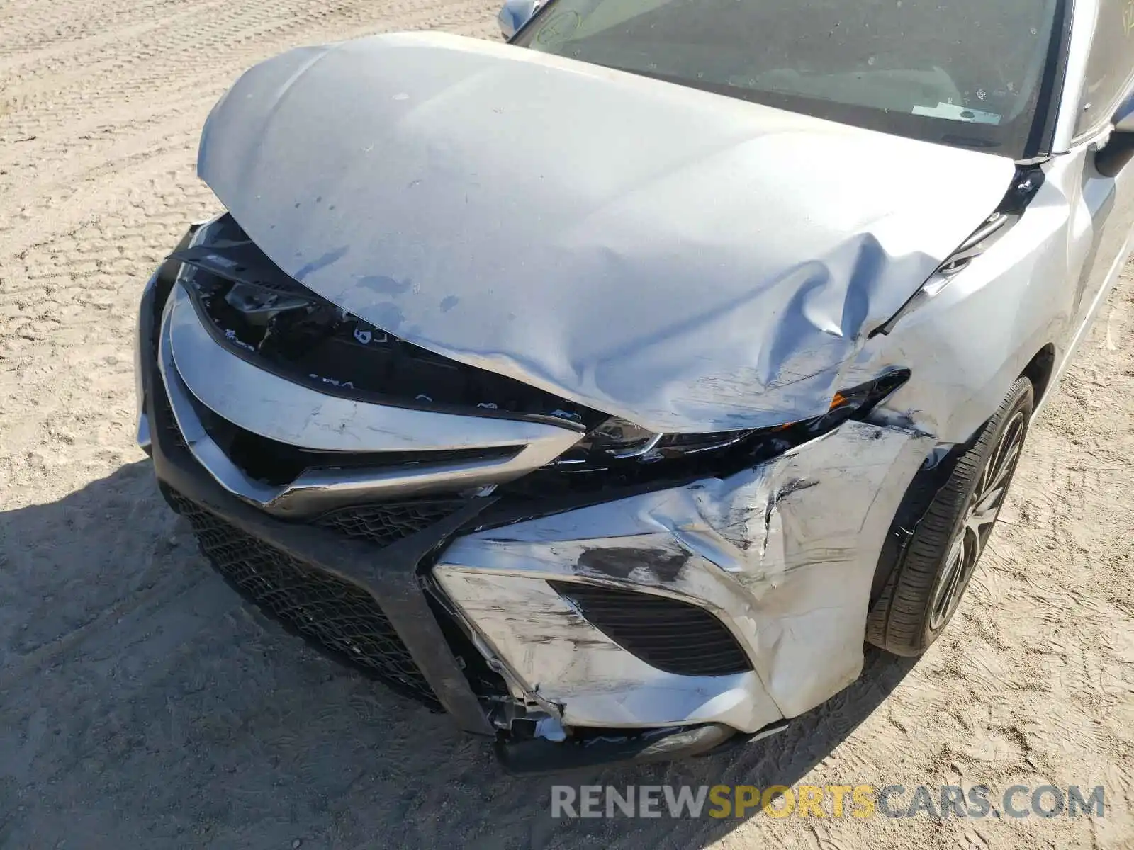 9 Photograph of a damaged car 4T1B11HK1KU735529 TOYOTA CAMRY 2019