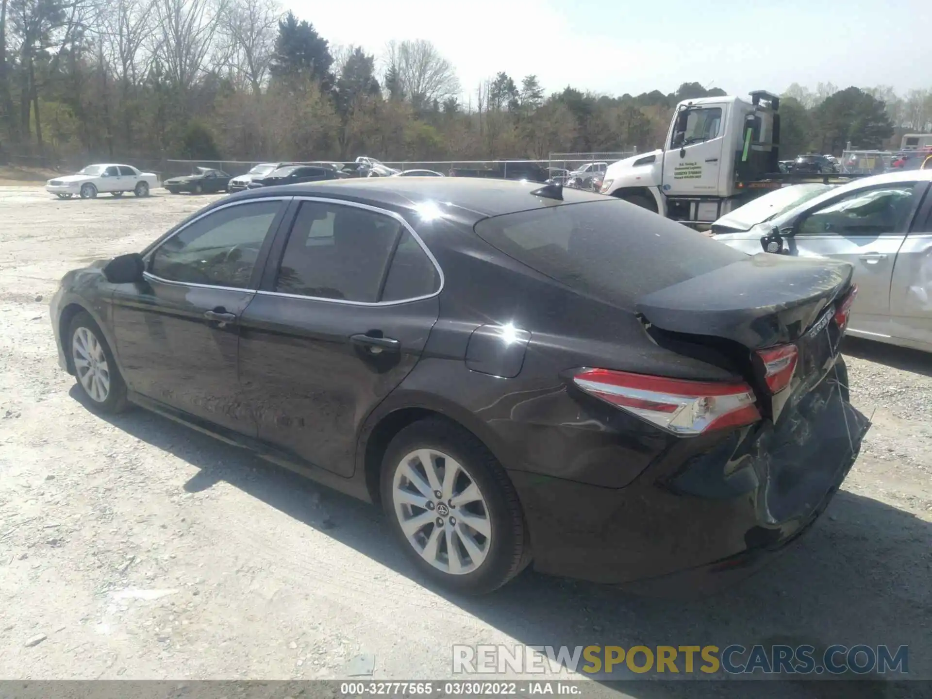 3 Photograph of a damaged car 4T1B11HK1KU736888 TOYOTA CAMRY 2019