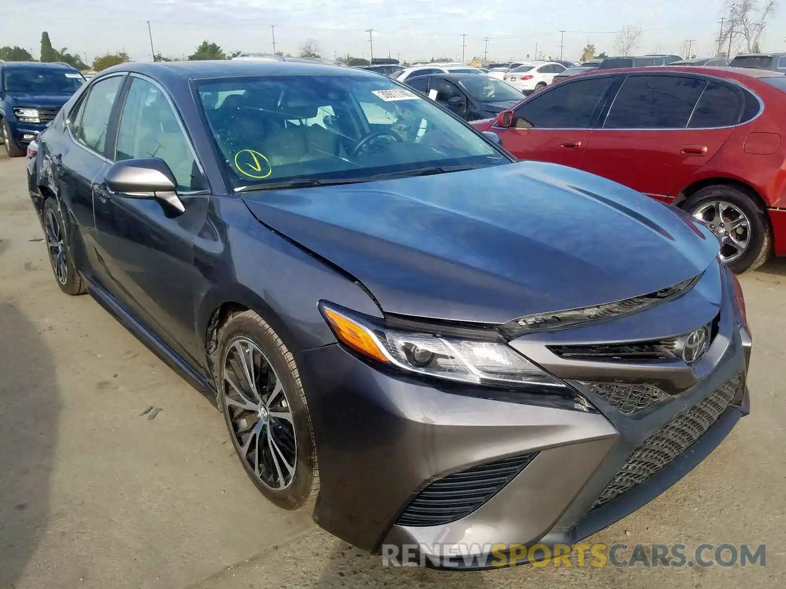 1 Photograph of a damaged car 4T1B11HK1KU739760 TOYOTA CAMRY 2019