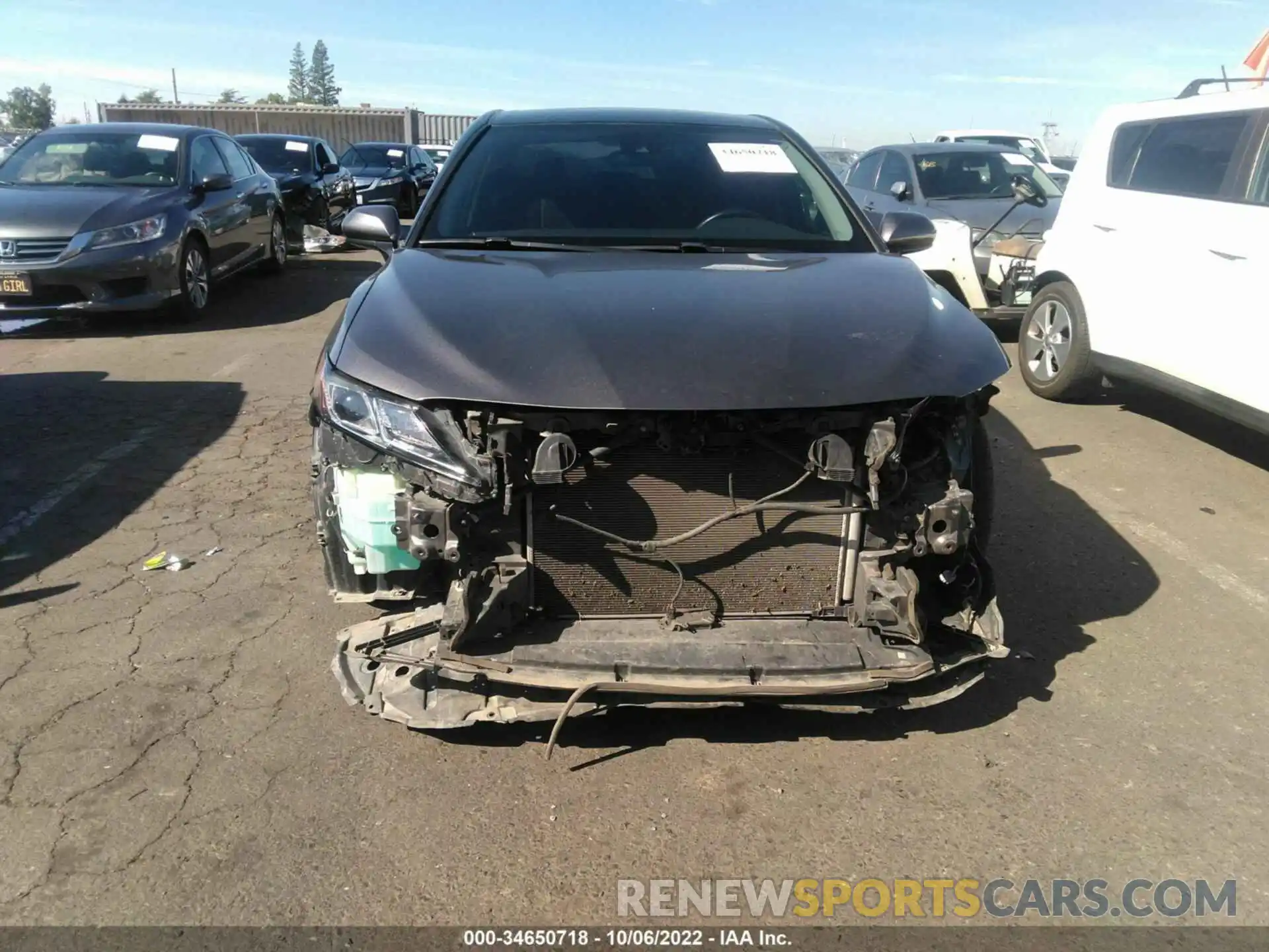 6 Photograph of a damaged car 4T1B11HK1KU740262 TOYOTA CAMRY 2019