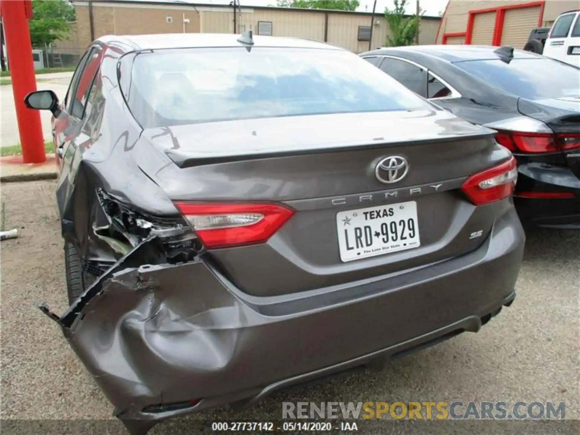 2 Photograph of a damaged car 4T1B11HK1KU740486 TOYOTA CAMRY 2019