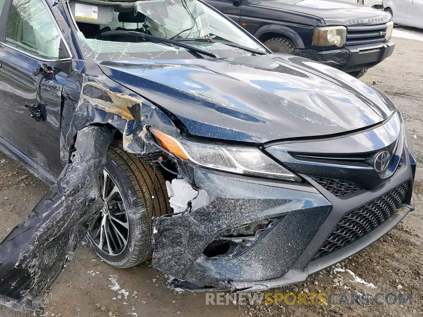 9 Photograph of a damaged car 4T1B11HK1KU740553 TOYOTA CAMRY 2019