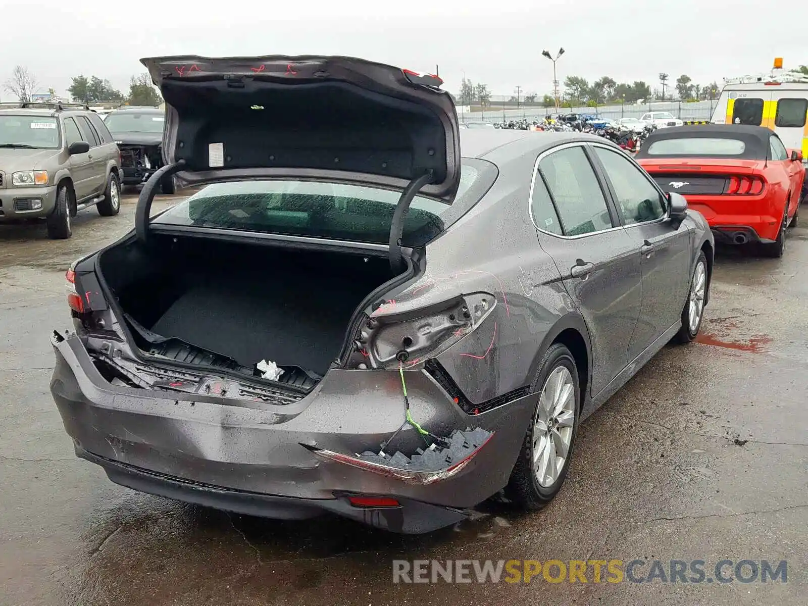 4 Photograph of a damaged car 4T1B11HK1KU741153 TOYOTA CAMRY 2019