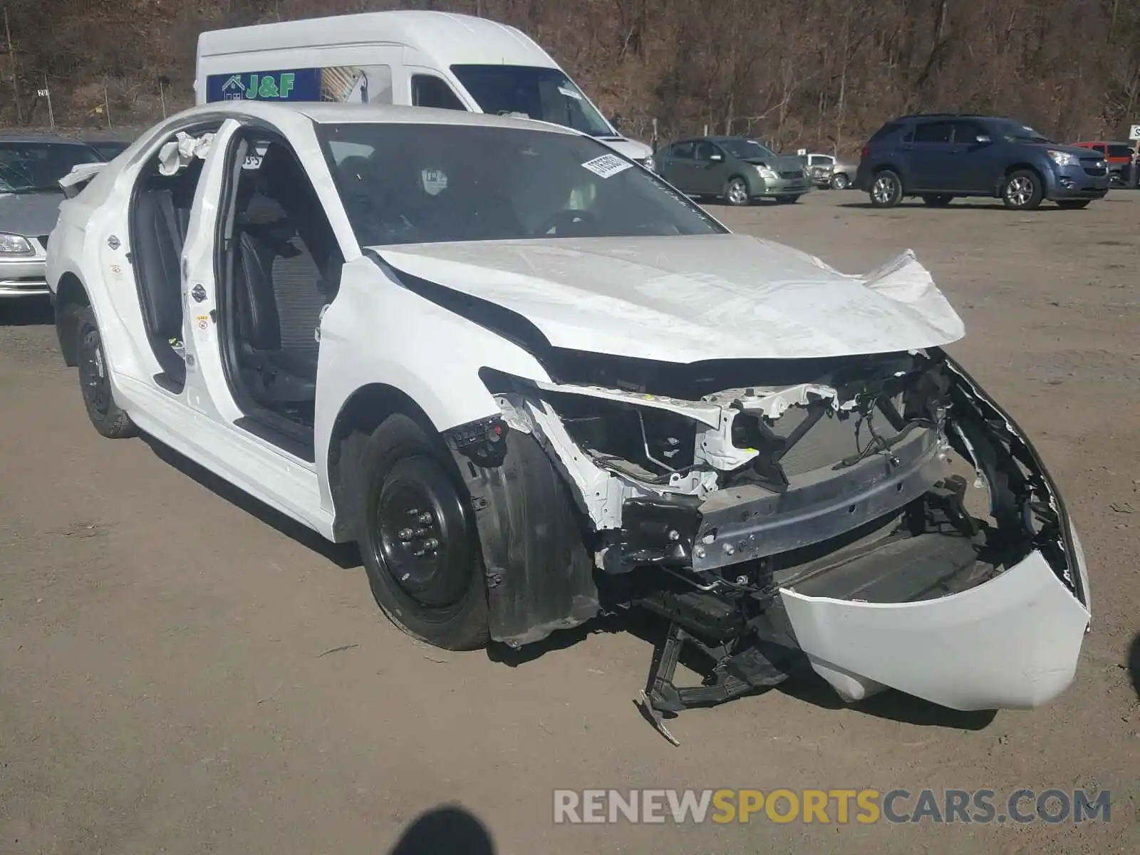 1 Photograph of a damaged car 4T1B11HK1KU742156 TOYOTA CAMRY 2019