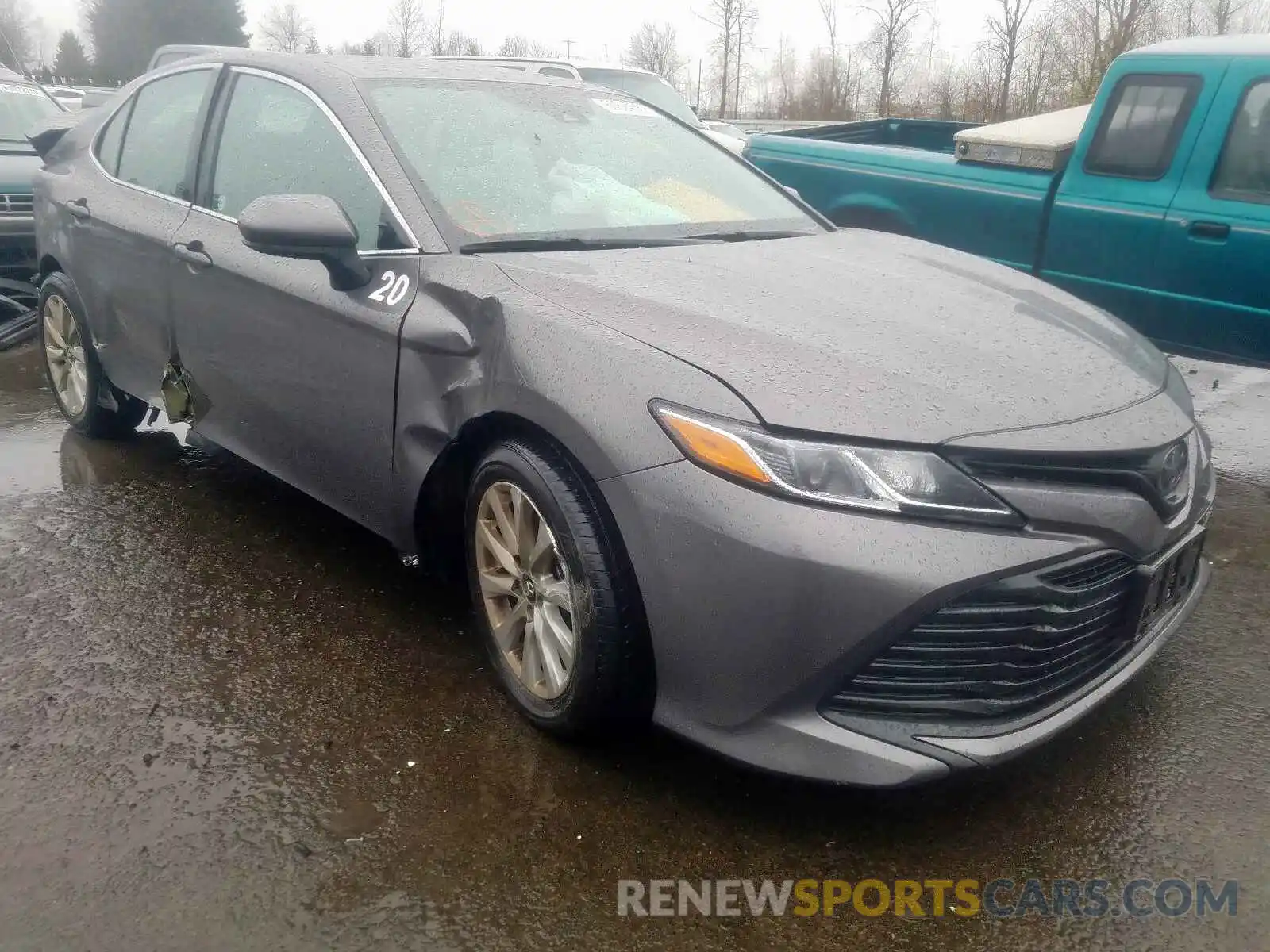 1 Photograph of a damaged car 4T1B11HK1KU742254 TOYOTA CAMRY 2019