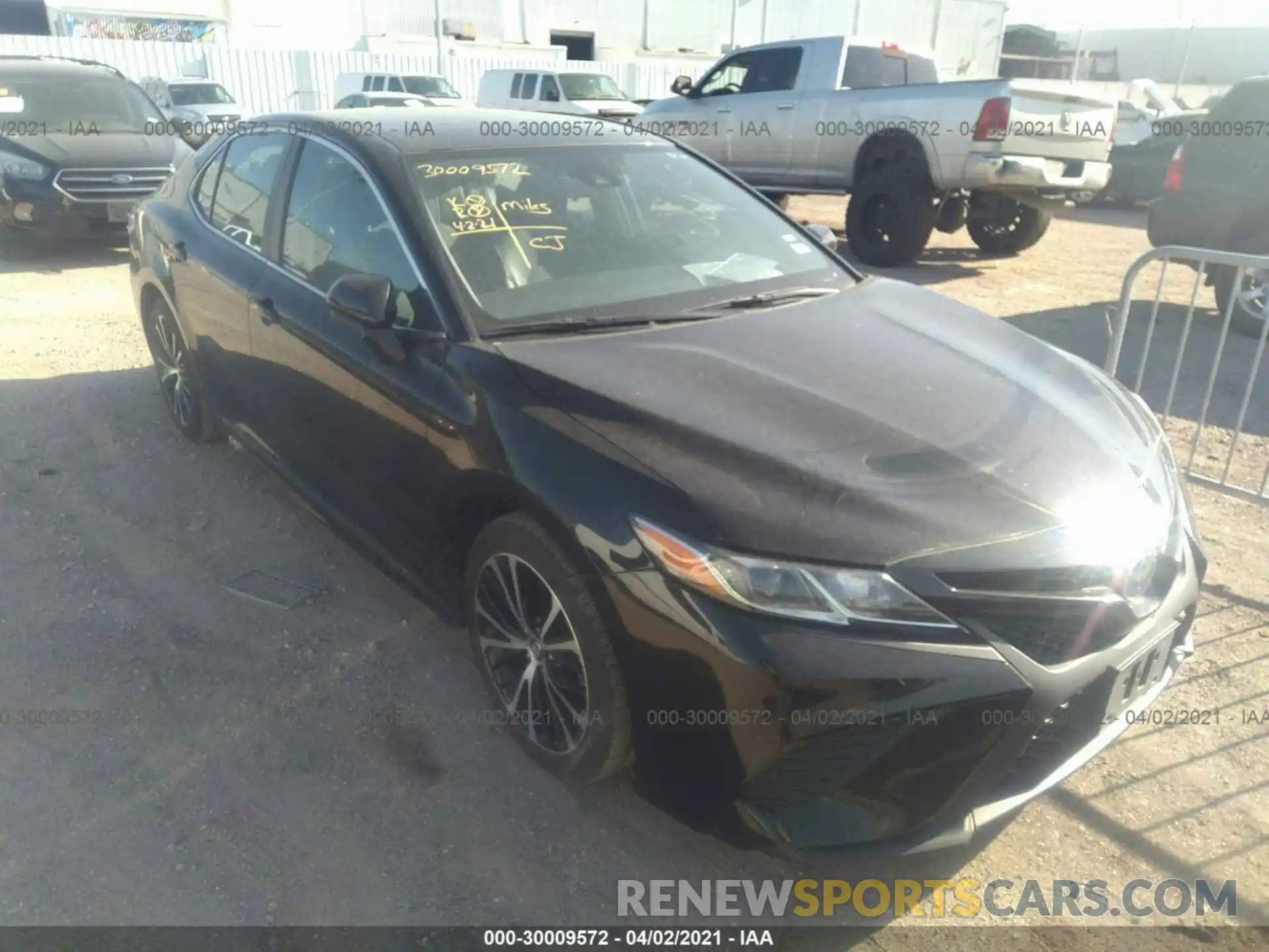 1 Photograph of a damaged car 4T1B11HK1KU742299 TOYOTA CAMRY 2019