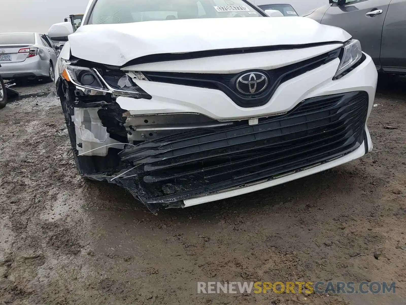 9 Photograph of a damaged car 4T1B11HK1KU742500 TOYOTA CAMRY 2019