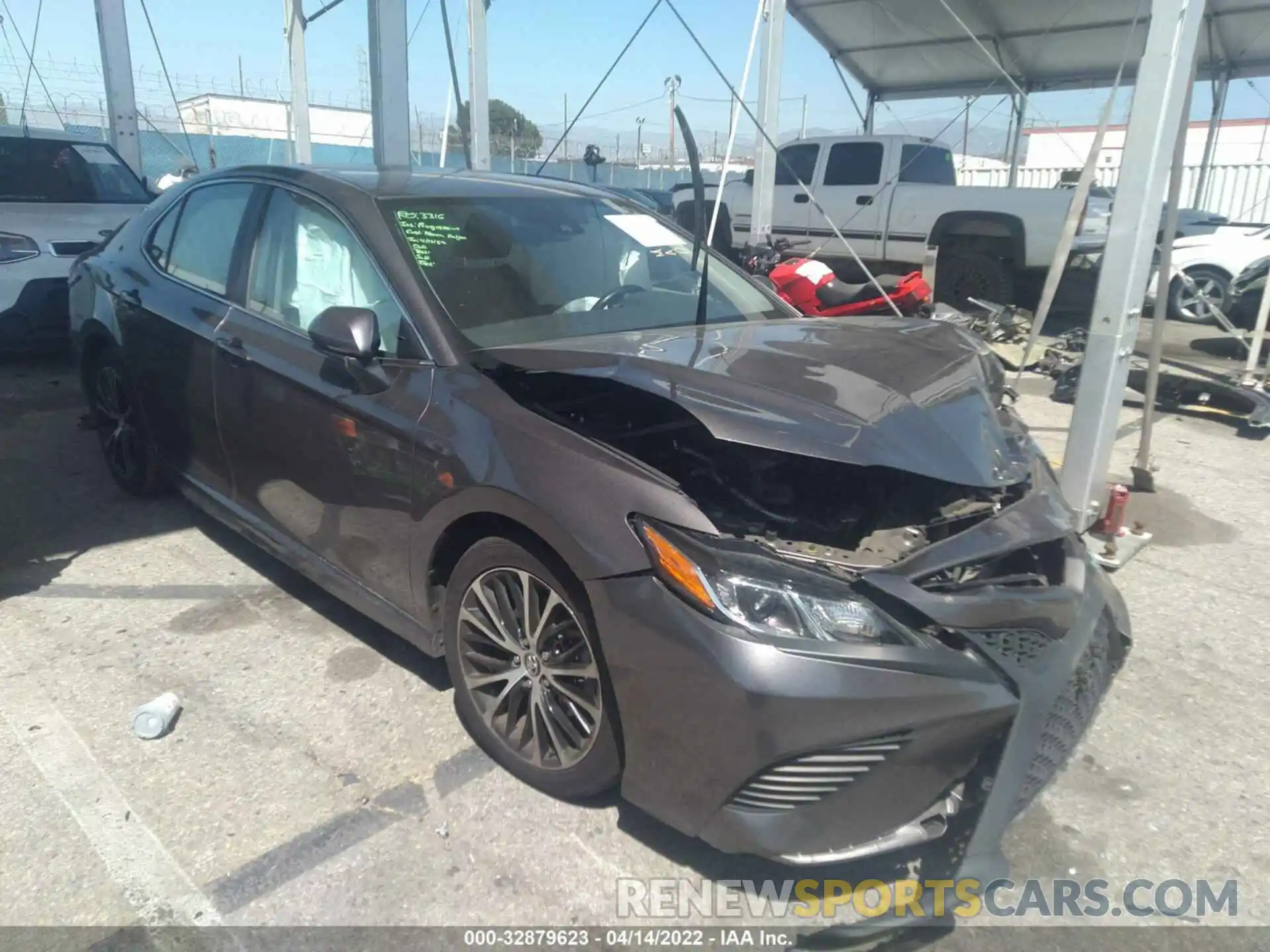 1 Photograph of a damaged car 4T1B11HK1KU743713 TOYOTA CAMRY 2019