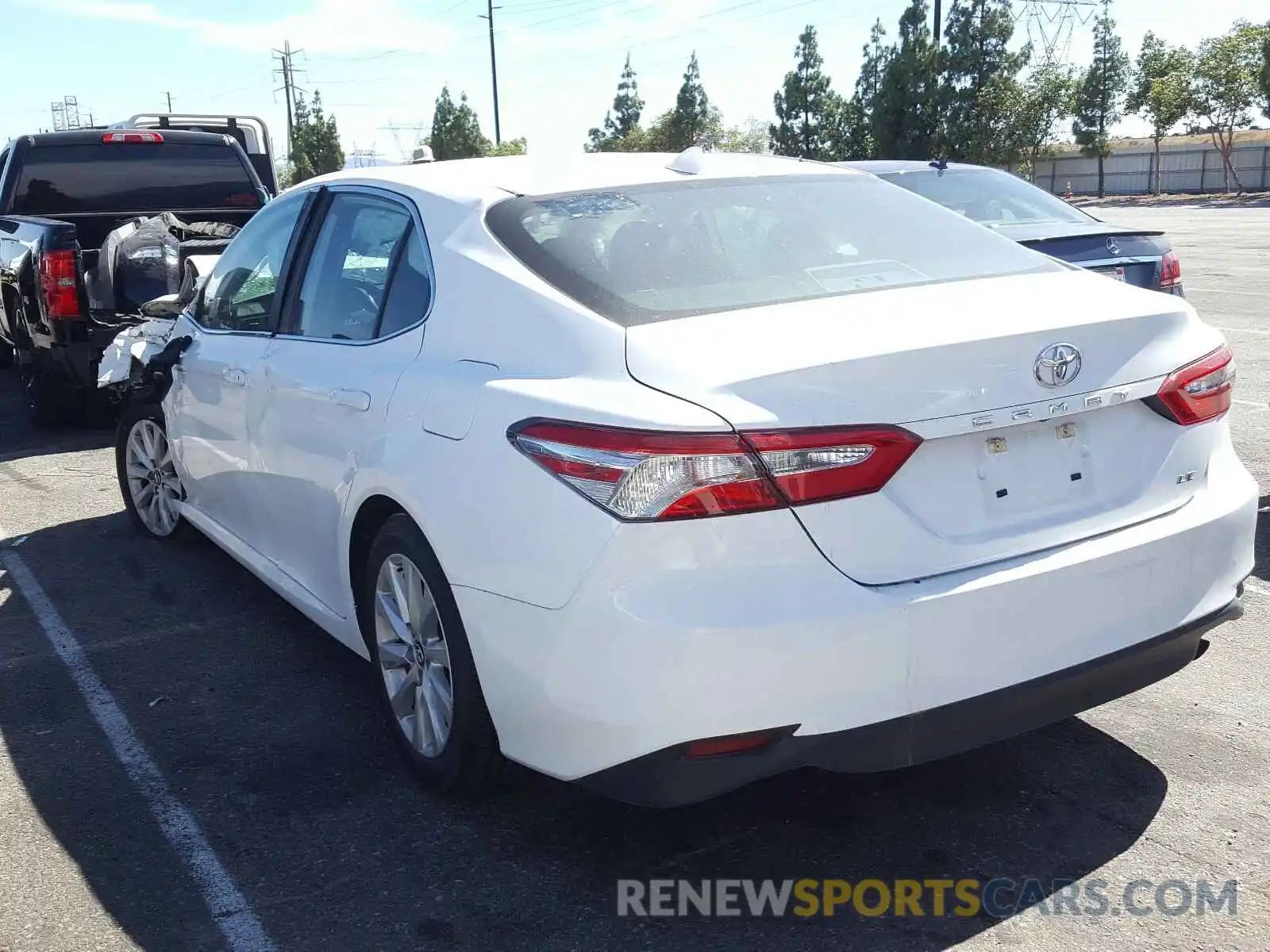 3 Photograph of a damaged car 4T1B11HK1KU744327 TOYOTA CAMRY 2019