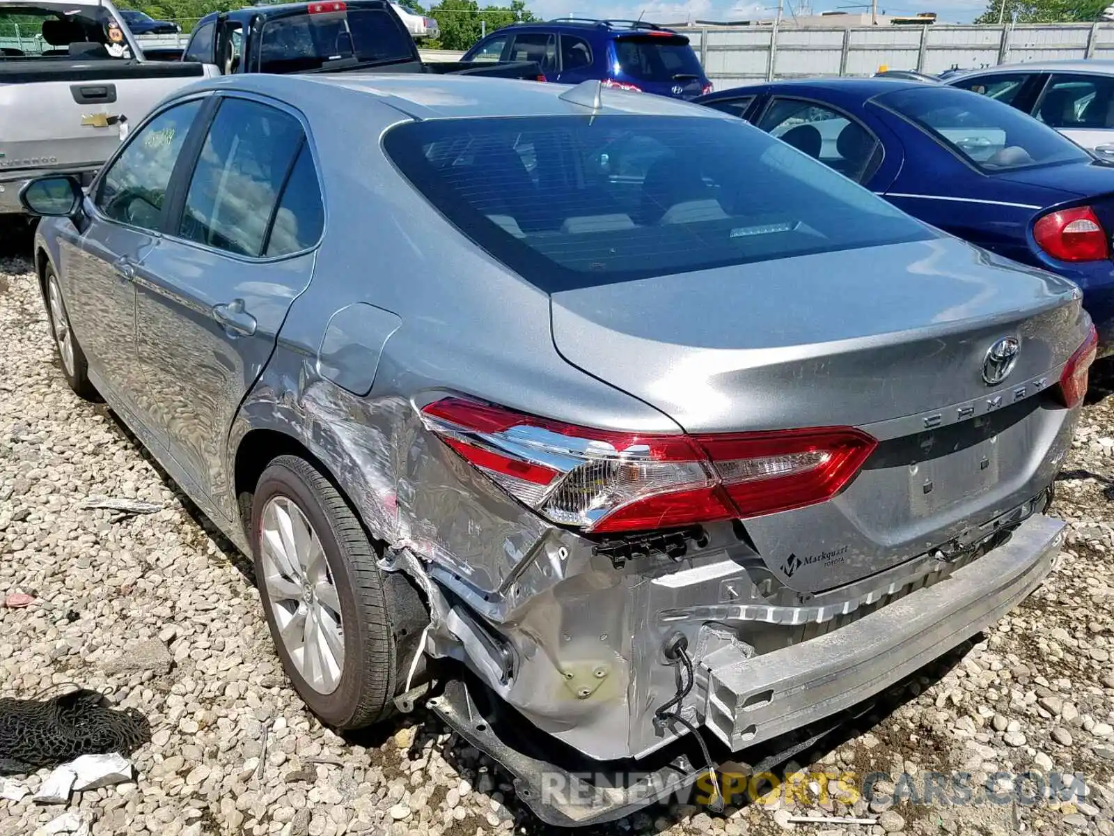 3 Photograph of a damaged car 4T1B11HK1KU744733 TOYOTA CAMRY 2019