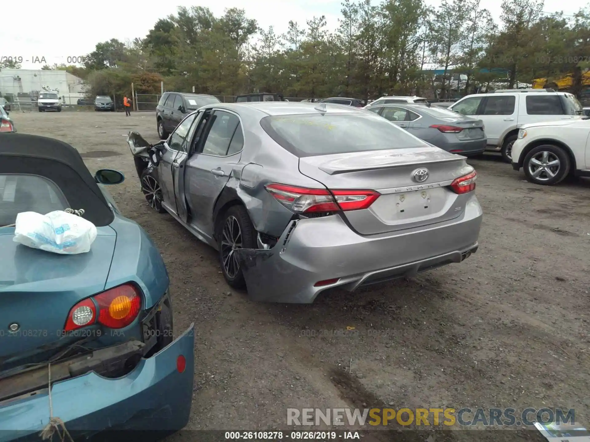 3 Photograph of a damaged car 4T1B11HK1KU744781 TOYOTA CAMRY 2019