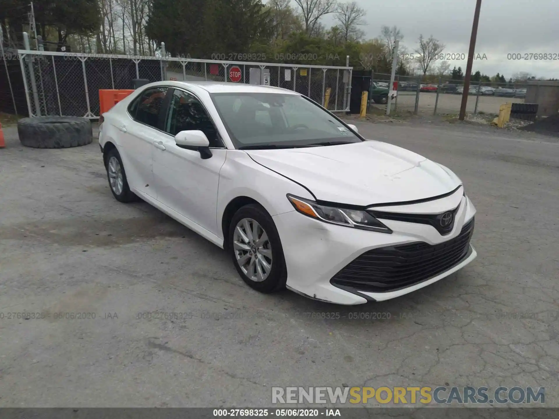 1 Photograph of a damaged car 4T1B11HK1KU745025 TOYOTA CAMRY 2019