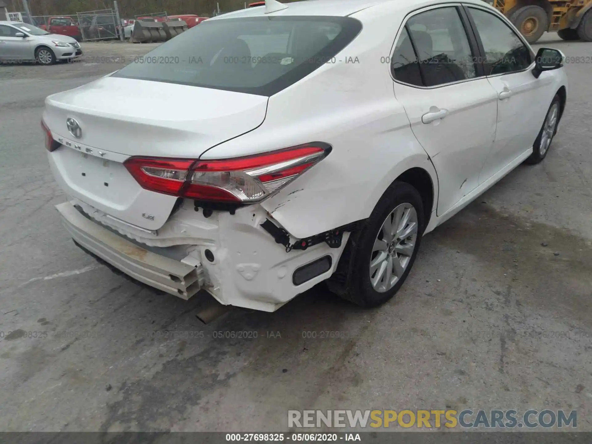 6 Photograph of a damaged car 4T1B11HK1KU745025 TOYOTA CAMRY 2019