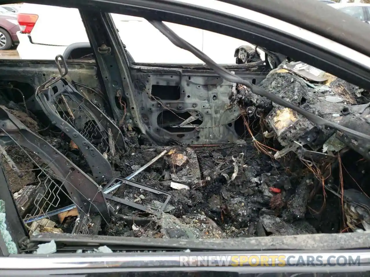 5 Photograph of a damaged car 4T1B11HK1KU747356 TOYOTA CAMRY 2019