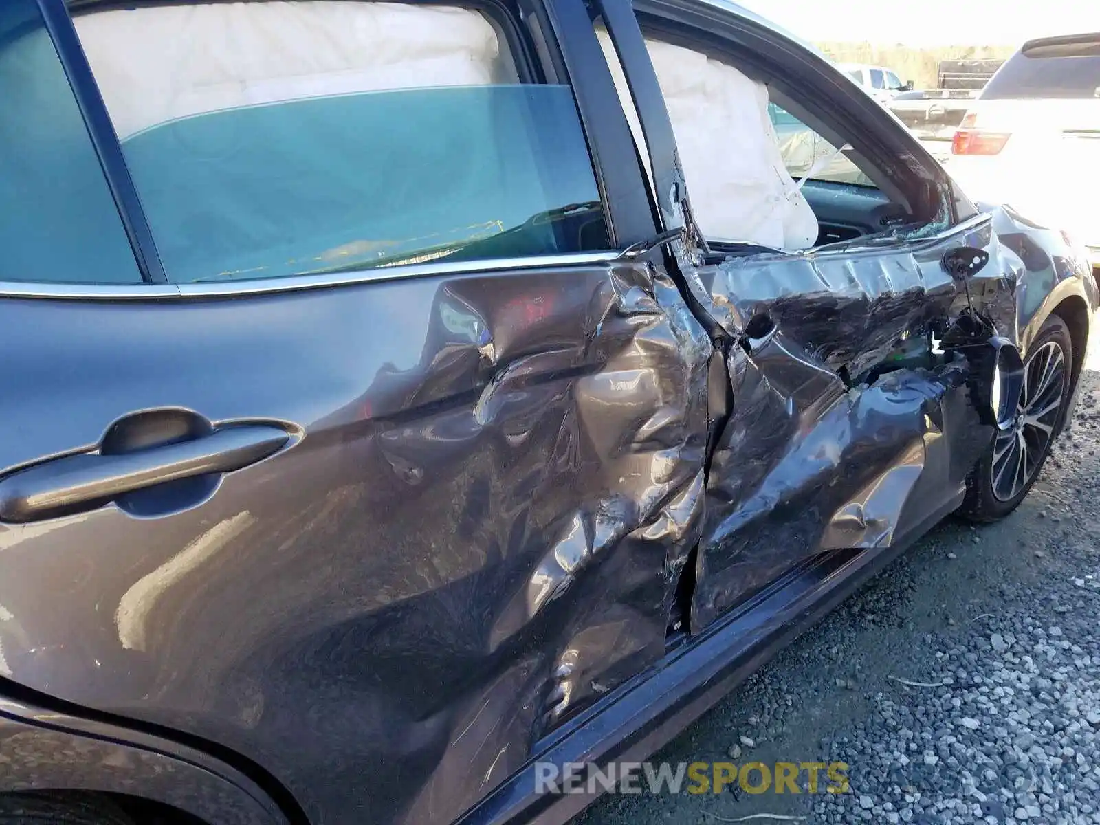 9 Photograph of a damaged car 4T1B11HK1KU748314 TOYOTA CAMRY 2019