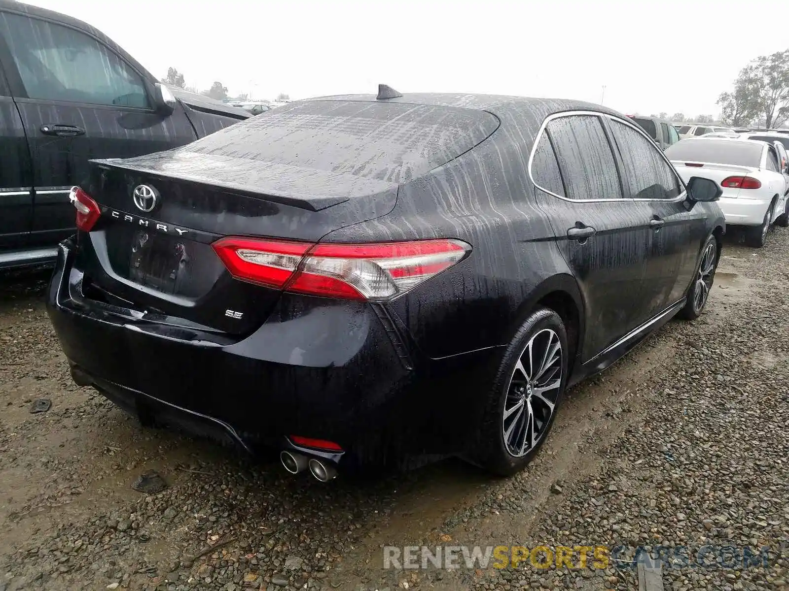 4 Photograph of a damaged car 4T1B11HK1KU748491 TOYOTA CAMRY 2019