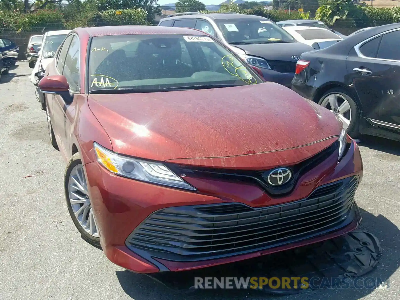 1 Photograph of a damaged car 4T1B11HK1KU749981 TOYOTA CAMRY 2019