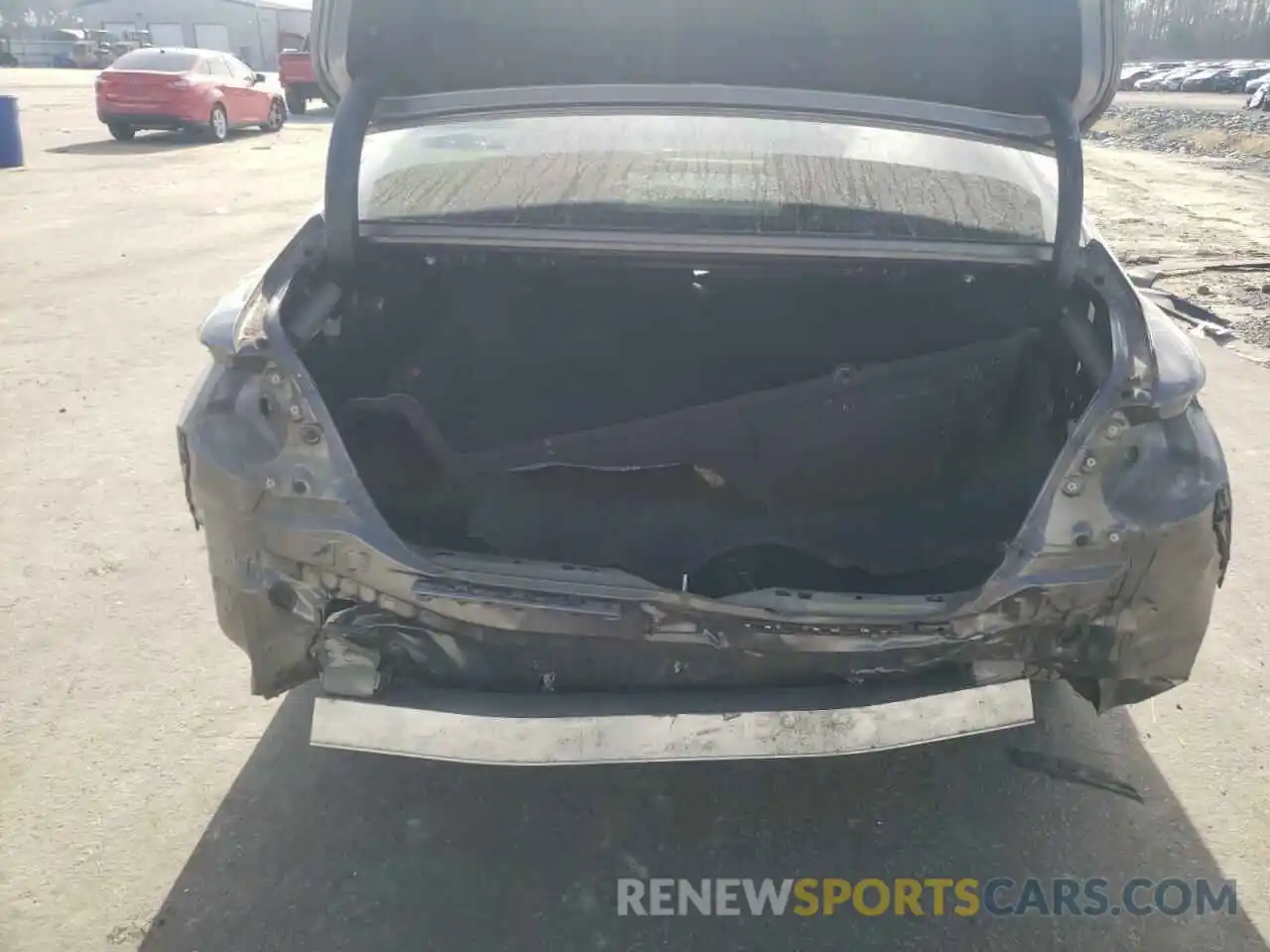 9 Photograph of a damaged car 4T1B11HK1KU750841 TOYOTA CAMRY 2019