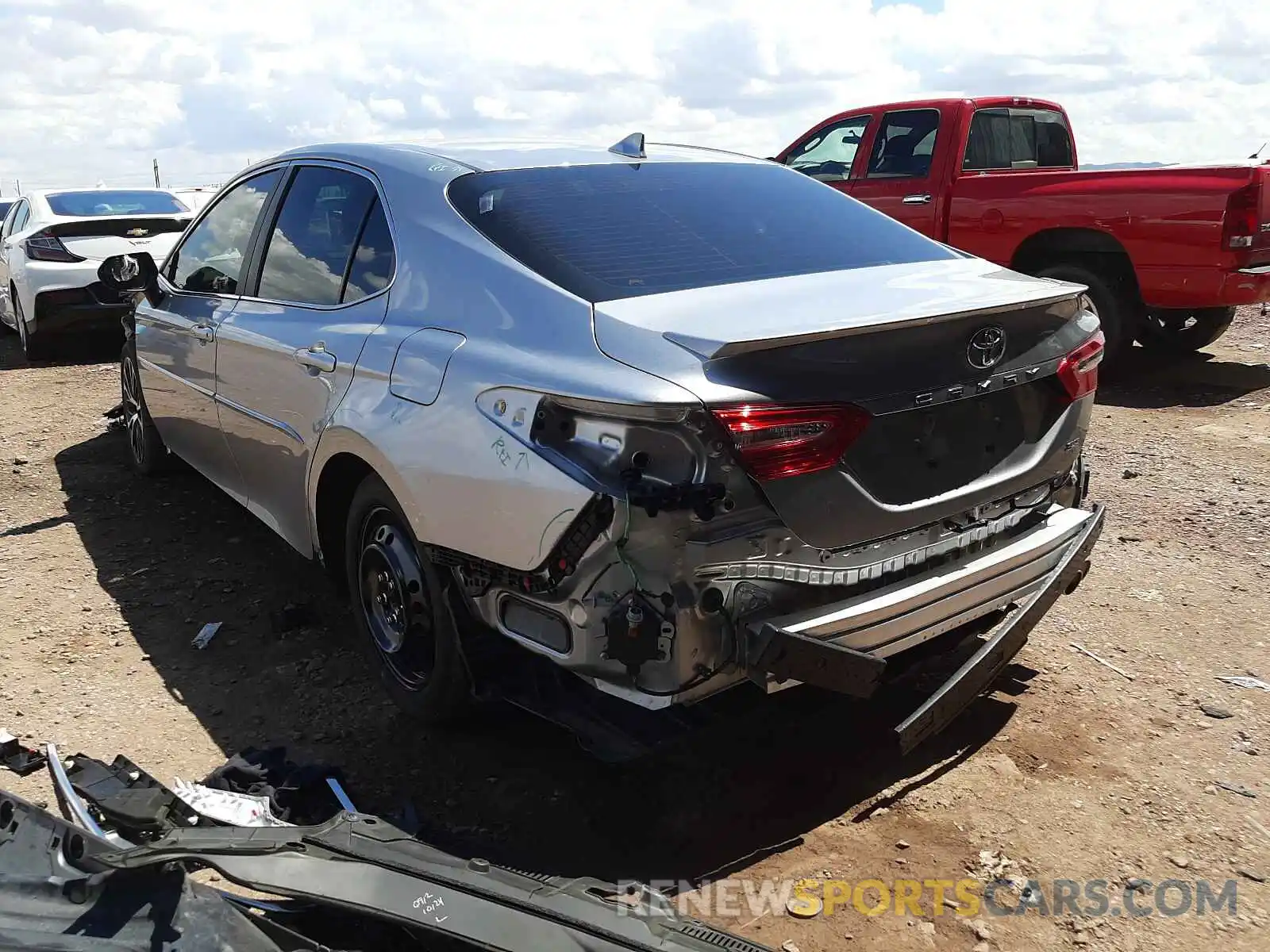 3 Photograph of a damaged car 4T1B11HK1KU752072 TOYOTA CAMRY 2019