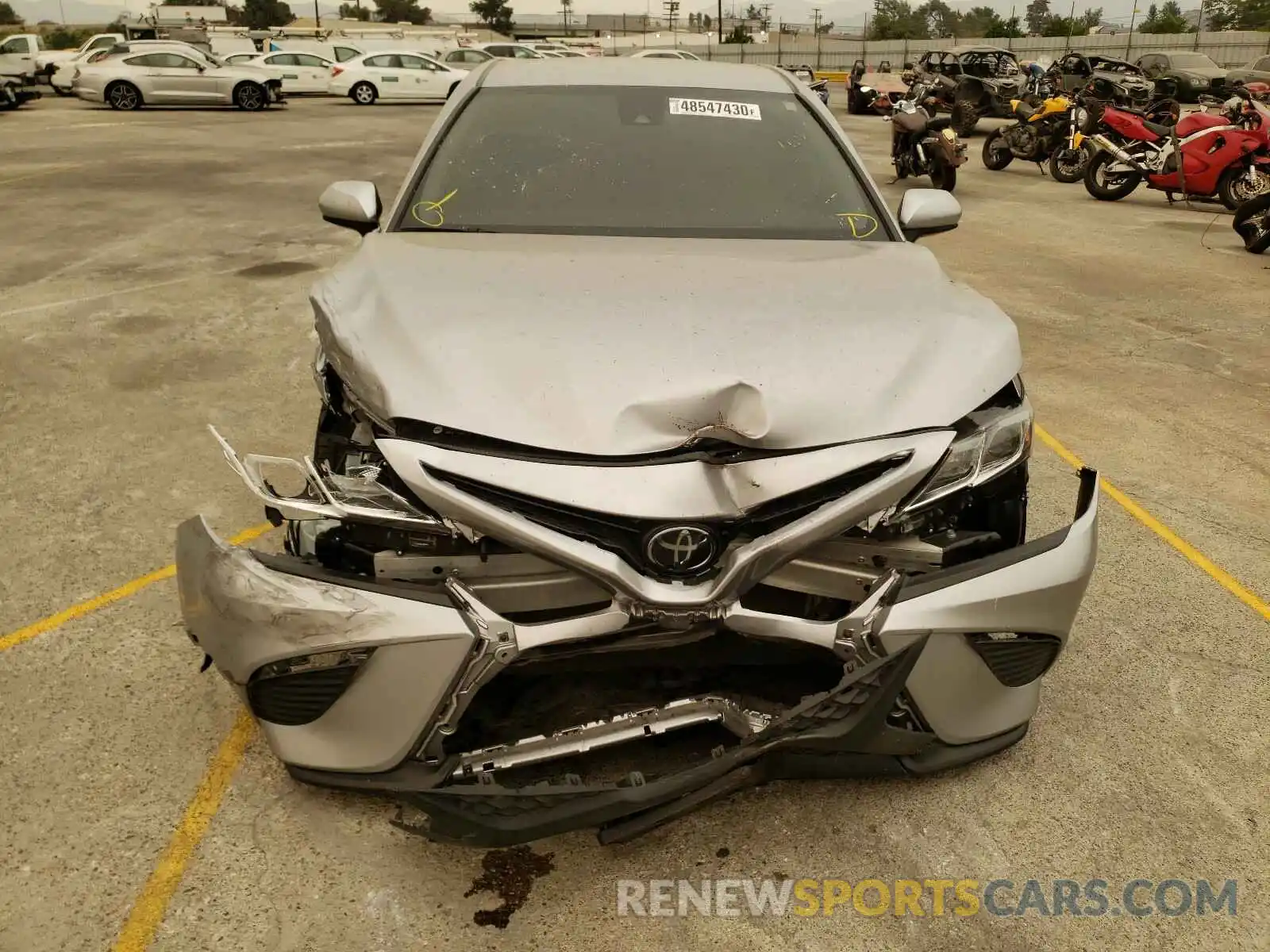 9 Photograph of a damaged car 4T1B11HK1KU752167 TOYOTA CAMRY 2019