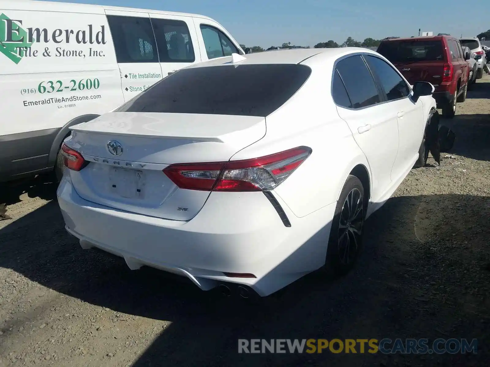 4 Photograph of a damaged car 4T1B11HK1KU752184 TOYOTA CAMRY 2019