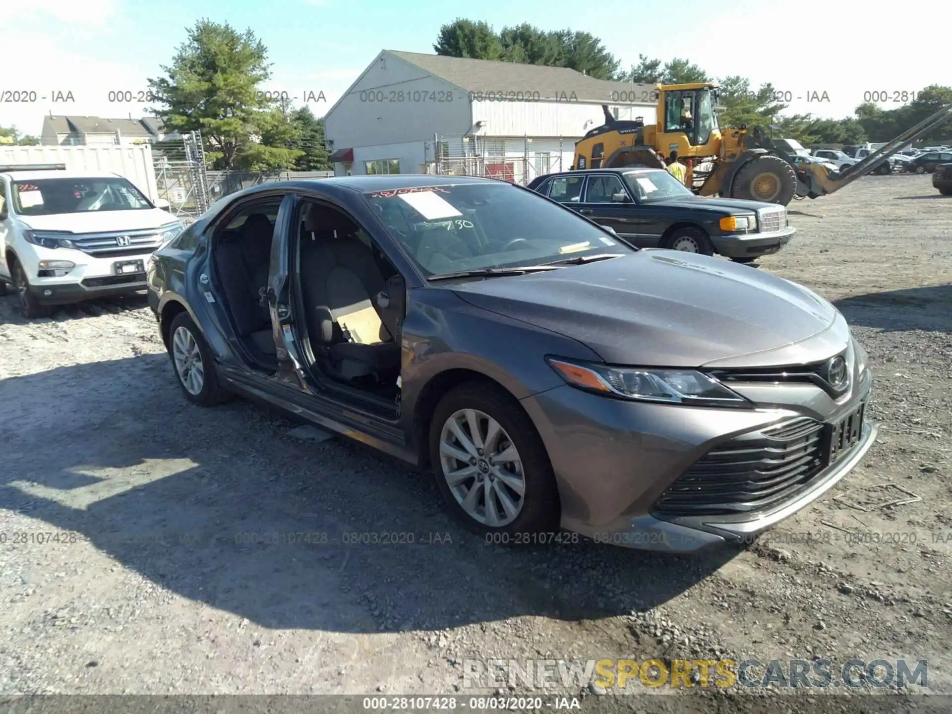 1 Photograph of a damaged car 4T1B11HK1KU752833 TOYOTA CAMRY 2019