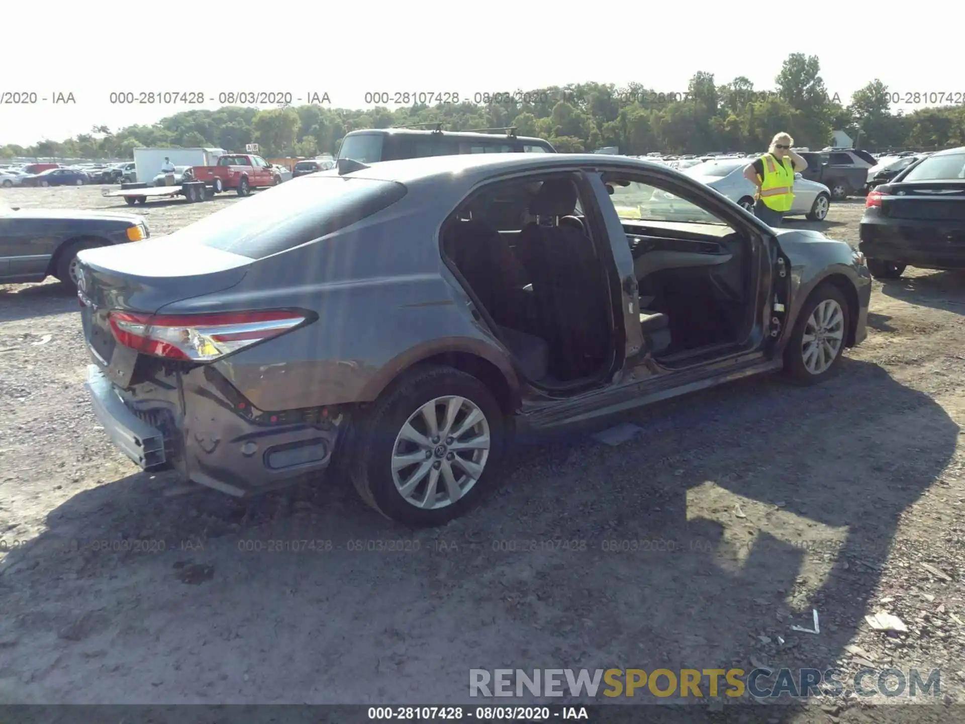 4 Photograph of a damaged car 4T1B11HK1KU752833 TOYOTA CAMRY 2019