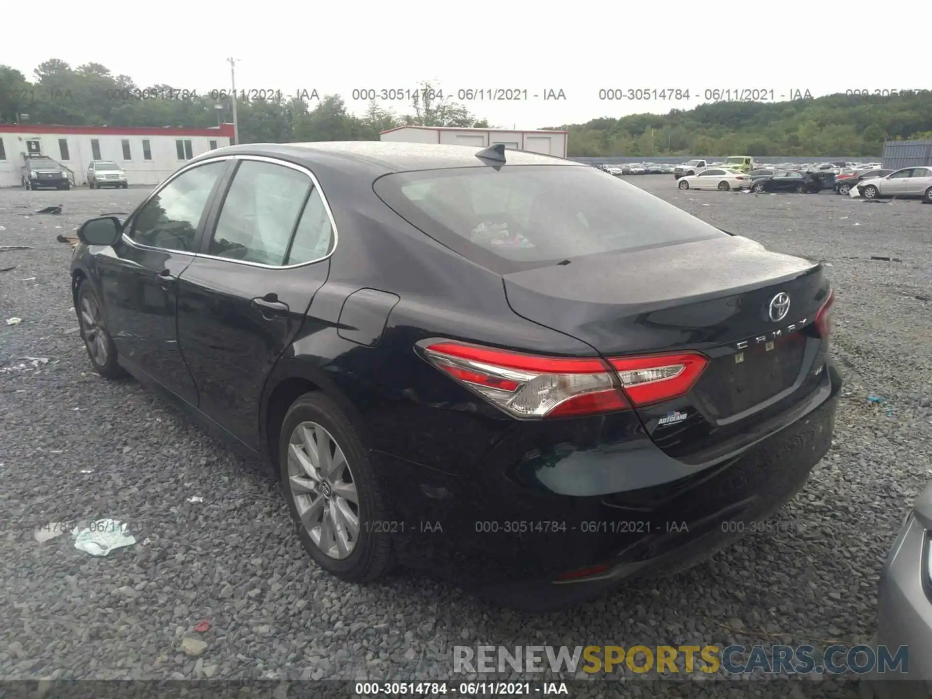 3 Photograph of a damaged car 4T1B11HK1KU753268 TOYOTA CAMRY 2019