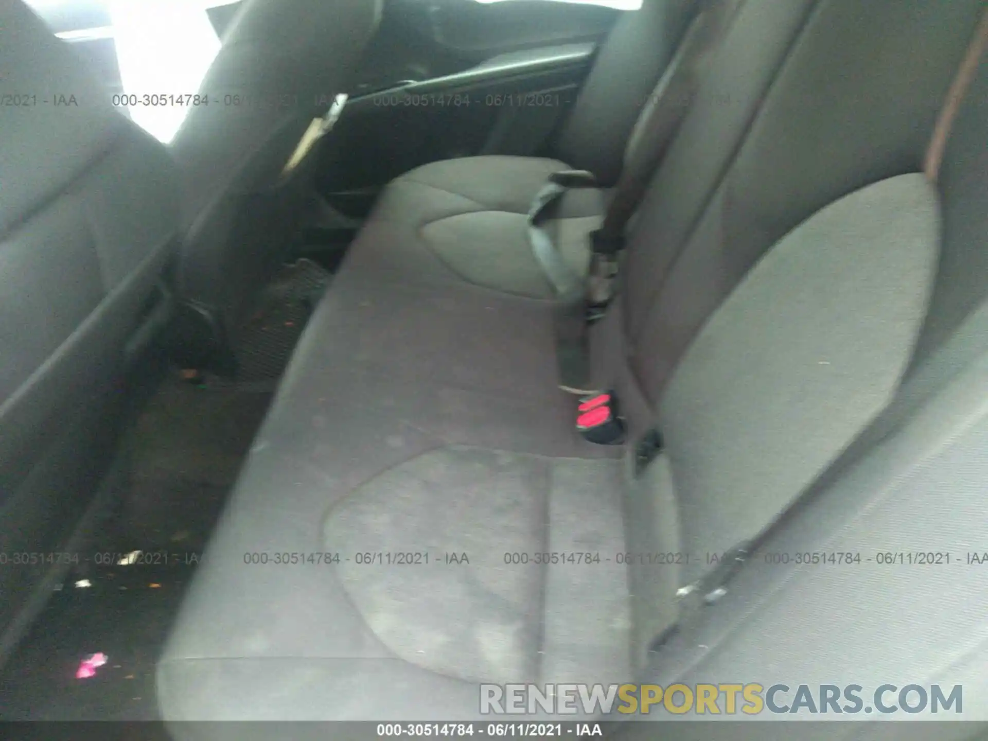 8 Photograph of a damaged car 4T1B11HK1KU753268 TOYOTA CAMRY 2019