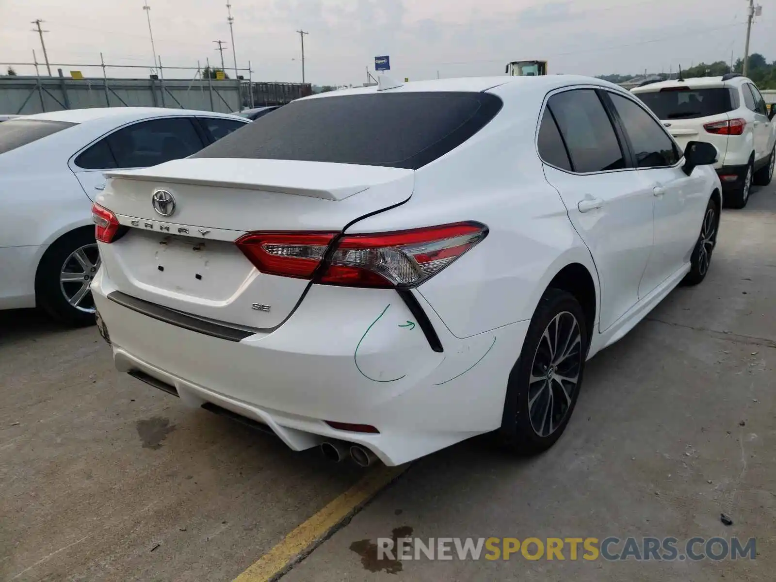 4 Photograph of a damaged car 4T1B11HK1KU753545 TOYOTA CAMRY 2019