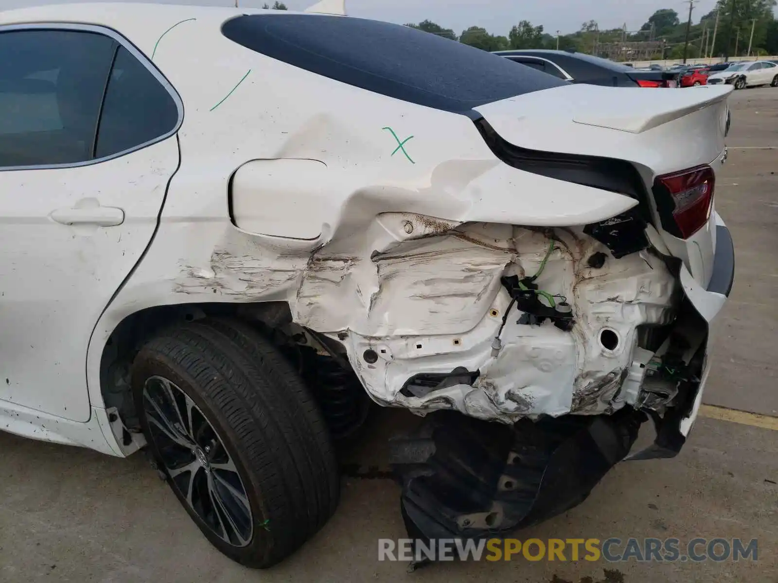 9 Photograph of a damaged car 4T1B11HK1KU753545 TOYOTA CAMRY 2019