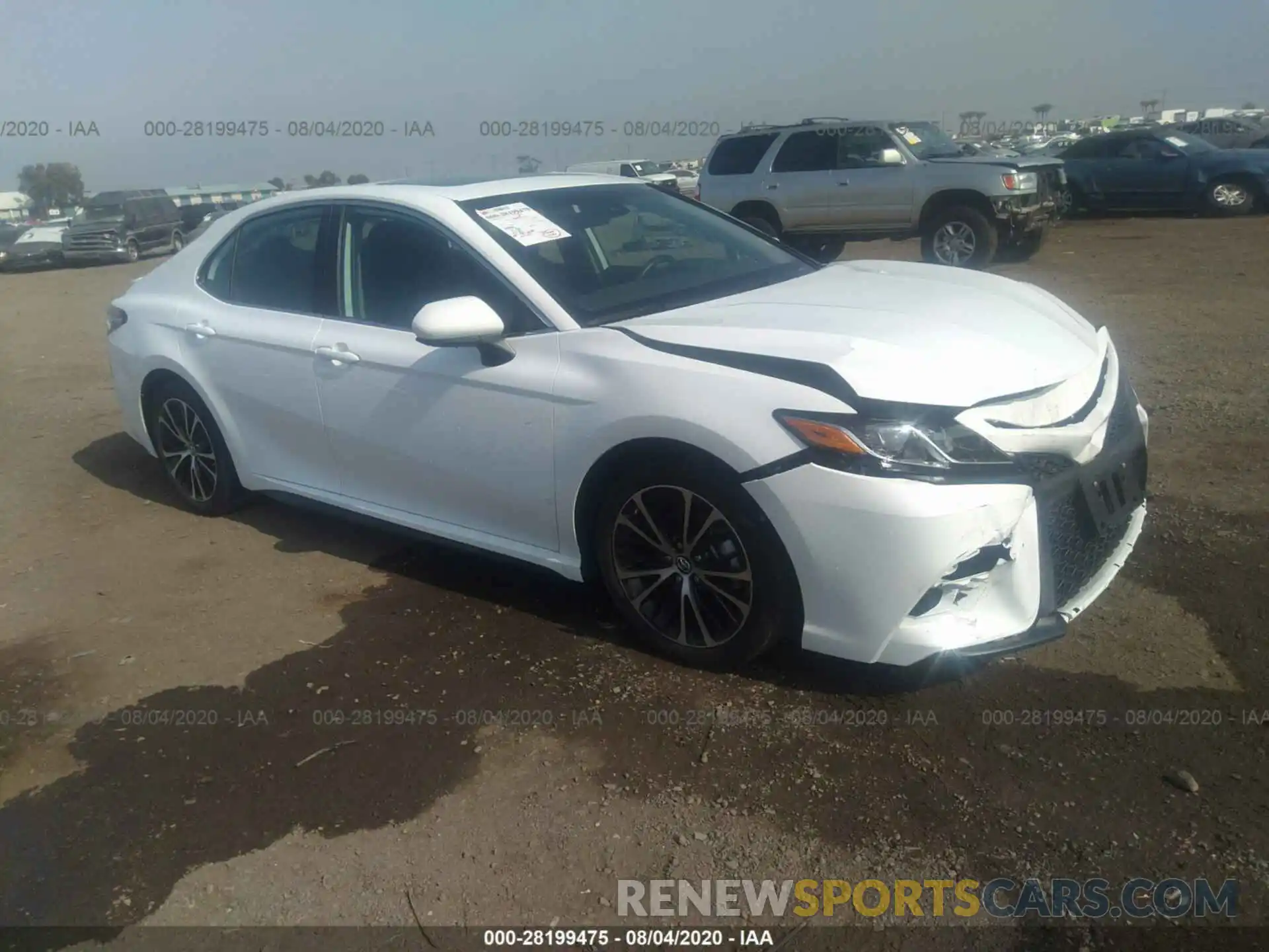 1 Photograph of a damaged car 4T1B11HK1KU754355 TOYOTA CAMRY 2019