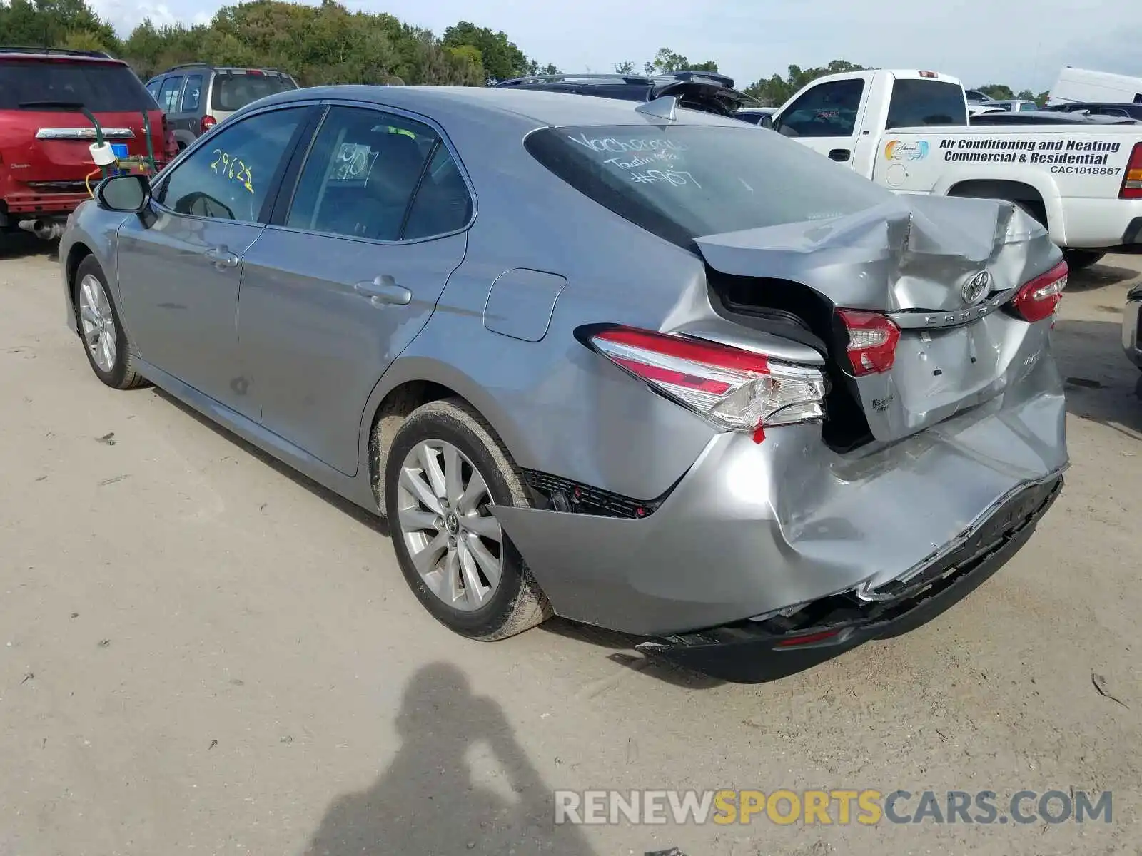 3 Photograph of a damaged car 4T1B11HK1KU754694 TOYOTA CAMRY 2019