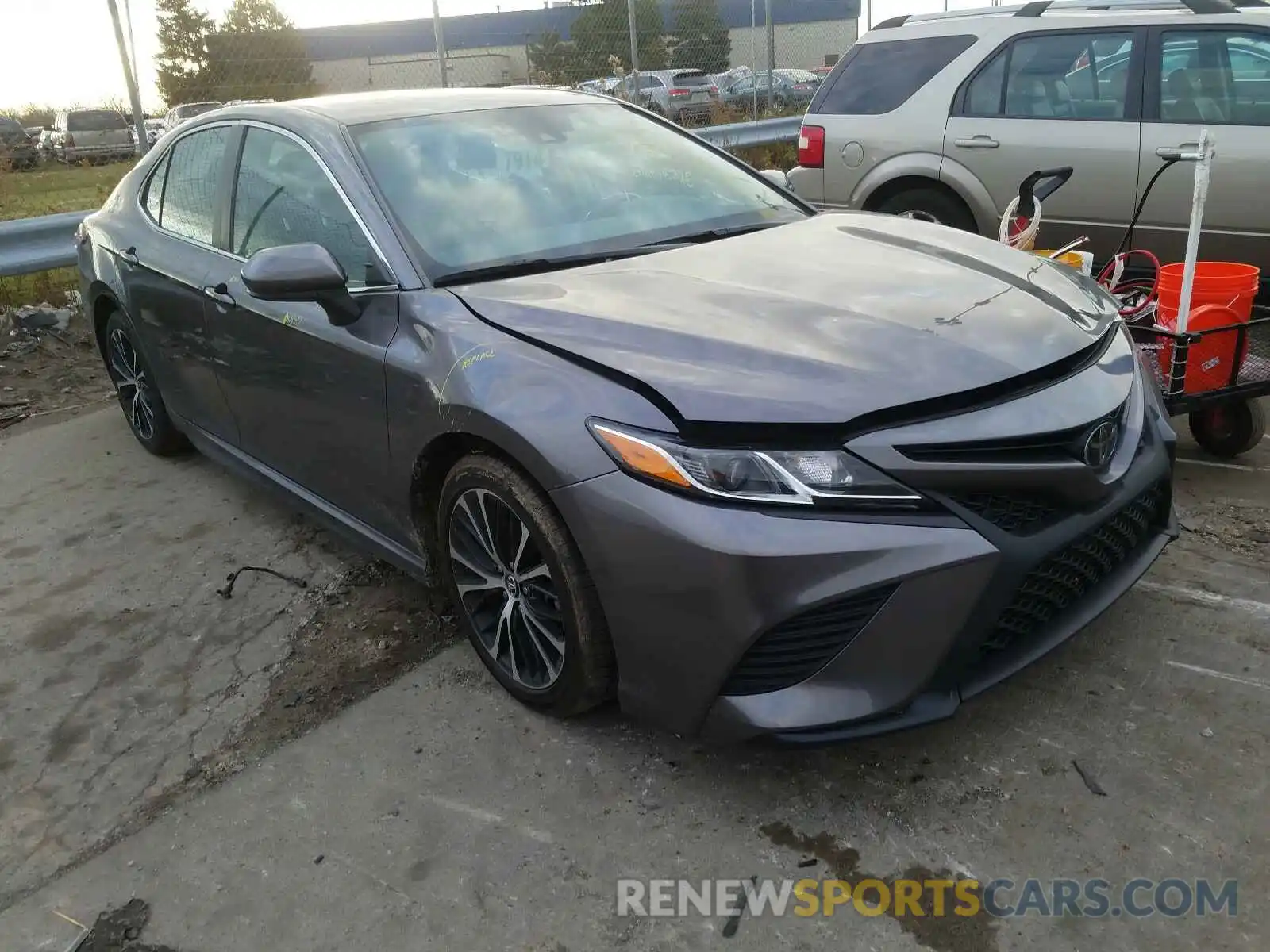 1 Photograph of a damaged car 4T1B11HK1KU754968 TOYOTA CAMRY 2019