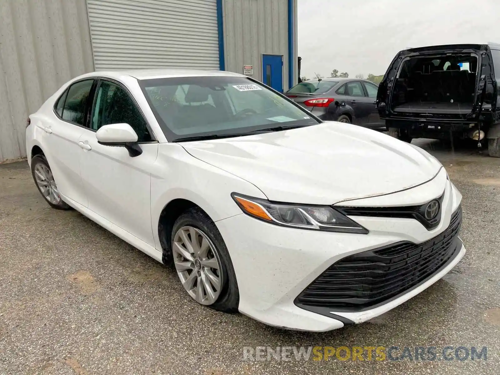 1 Photograph of a damaged car 4T1B11HK1KU755456 TOYOTA CAMRY 2019