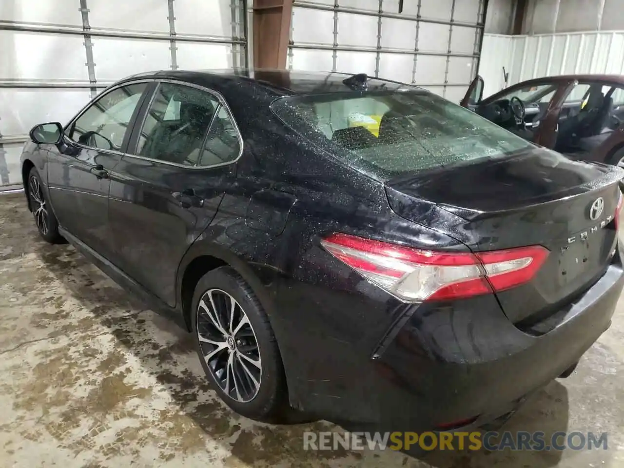 3 Photograph of a damaged car 4T1B11HK1KU756171 TOYOTA CAMRY 2019