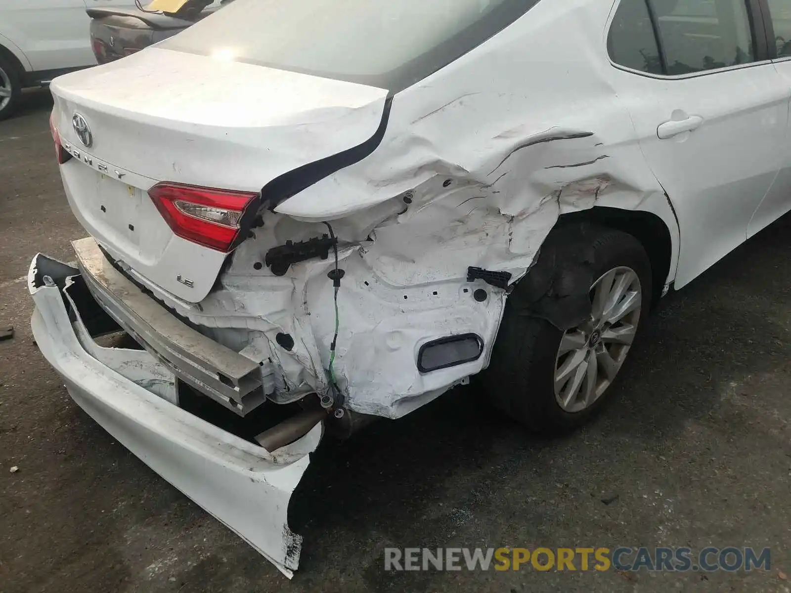 9 Photograph of a damaged car 4T1B11HK1KU756459 TOYOTA CAMRY 2019