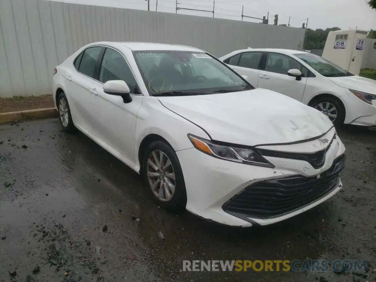 1 Photograph of a damaged car 4T1B11HK1KU757515 TOYOTA CAMRY 2019