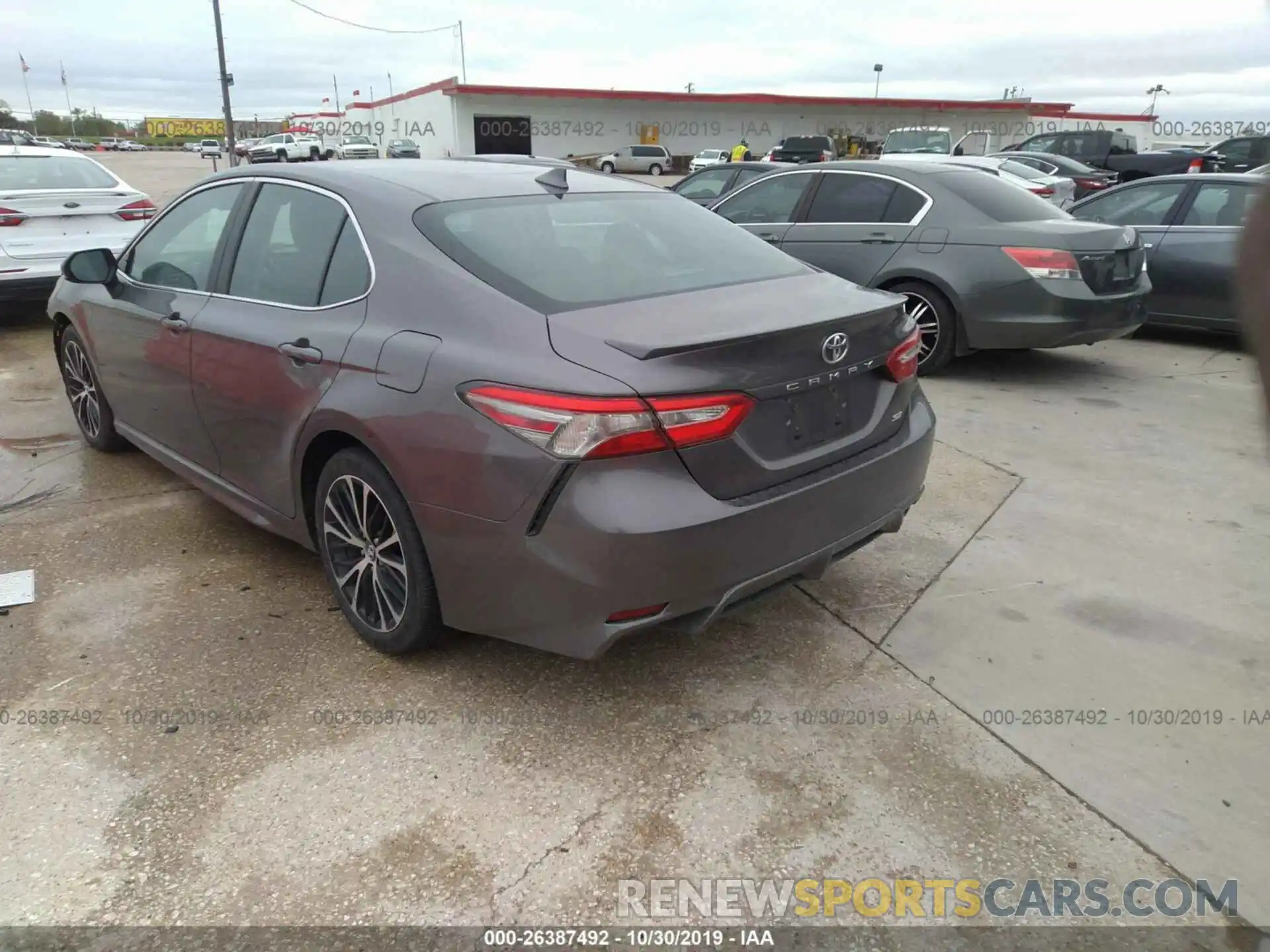 3 Photograph of a damaged car 4T1B11HK1KU757546 TOYOTA CAMRY 2019