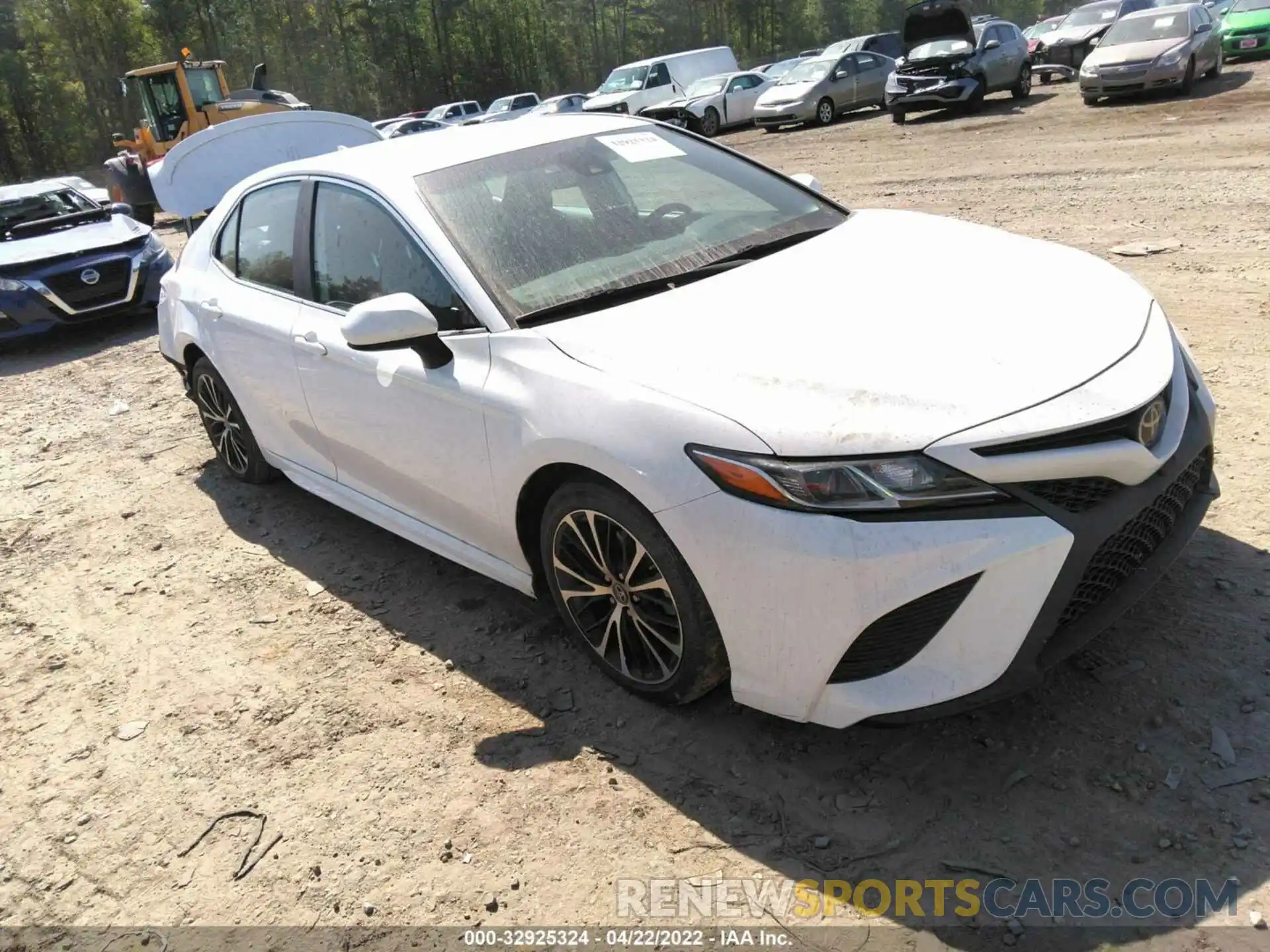 1 Photograph of a damaged car 4T1B11HK1KU757983 TOYOTA CAMRY 2019