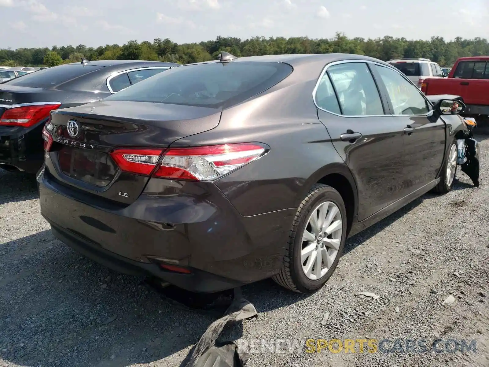 4 Photograph of a damaged car 4T1B11HK1KU759006 TOYOTA CAMRY 2019