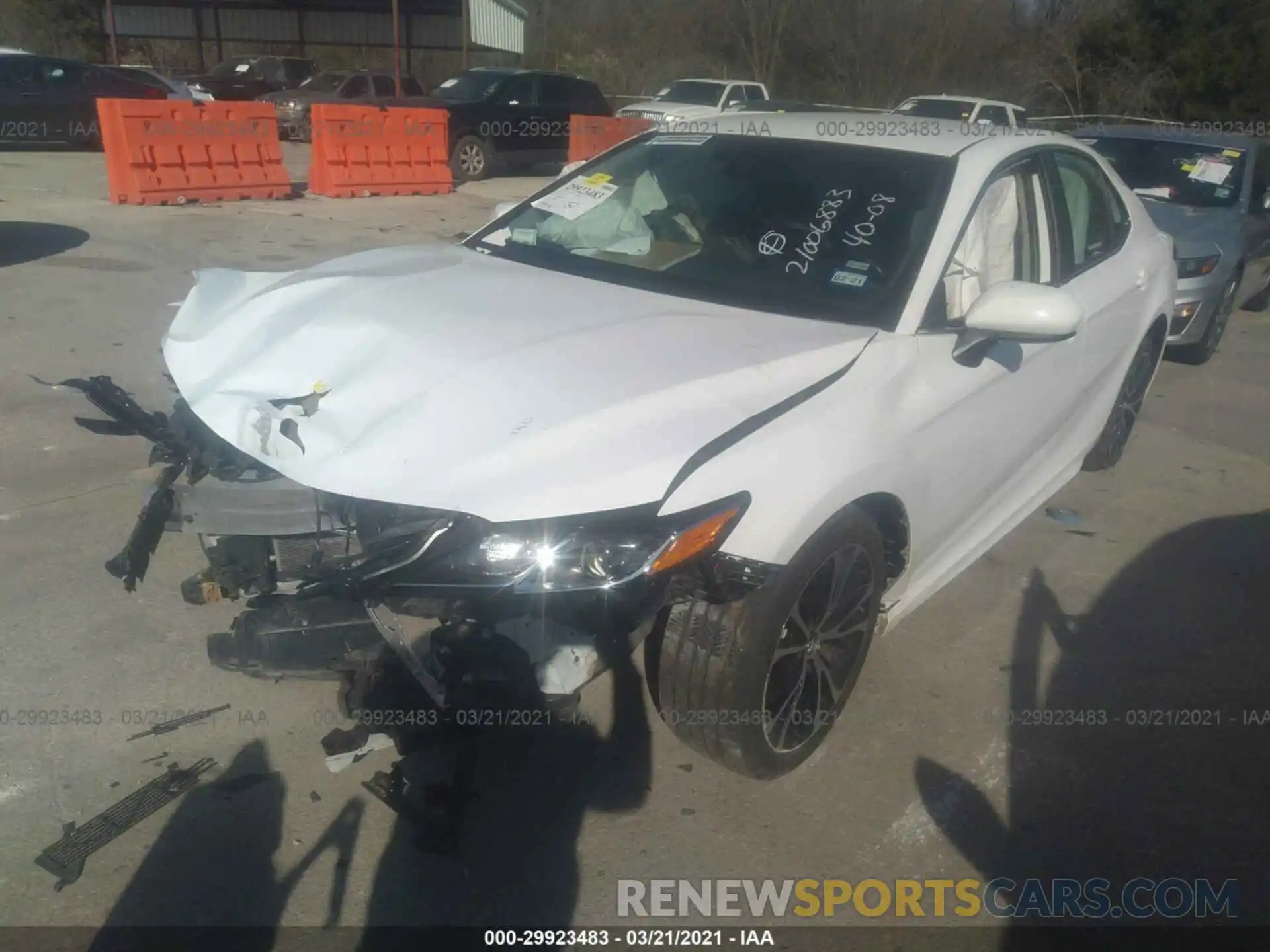 2 Photograph of a damaged car 4T1B11HK1KU760074 TOYOTA CAMRY 2019