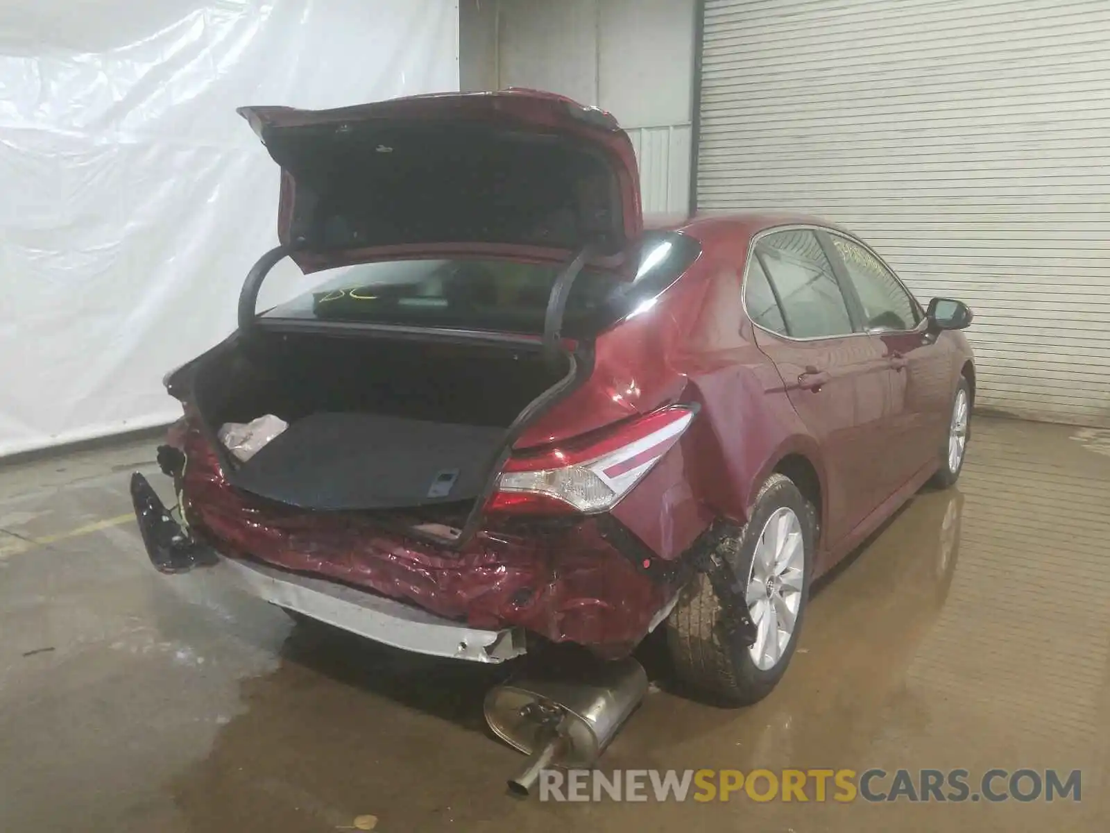 4 Photograph of a damaged car 4T1B11HK1KU760382 TOYOTA CAMRY 2019