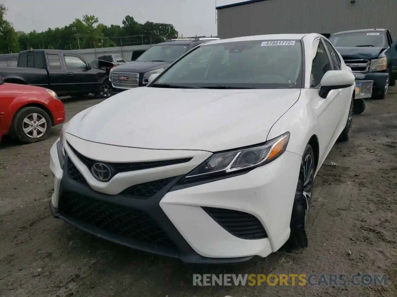 2 Photograph of a damaged car 4T1B11HK1KU760625 TOYOTA CAMRY 2019